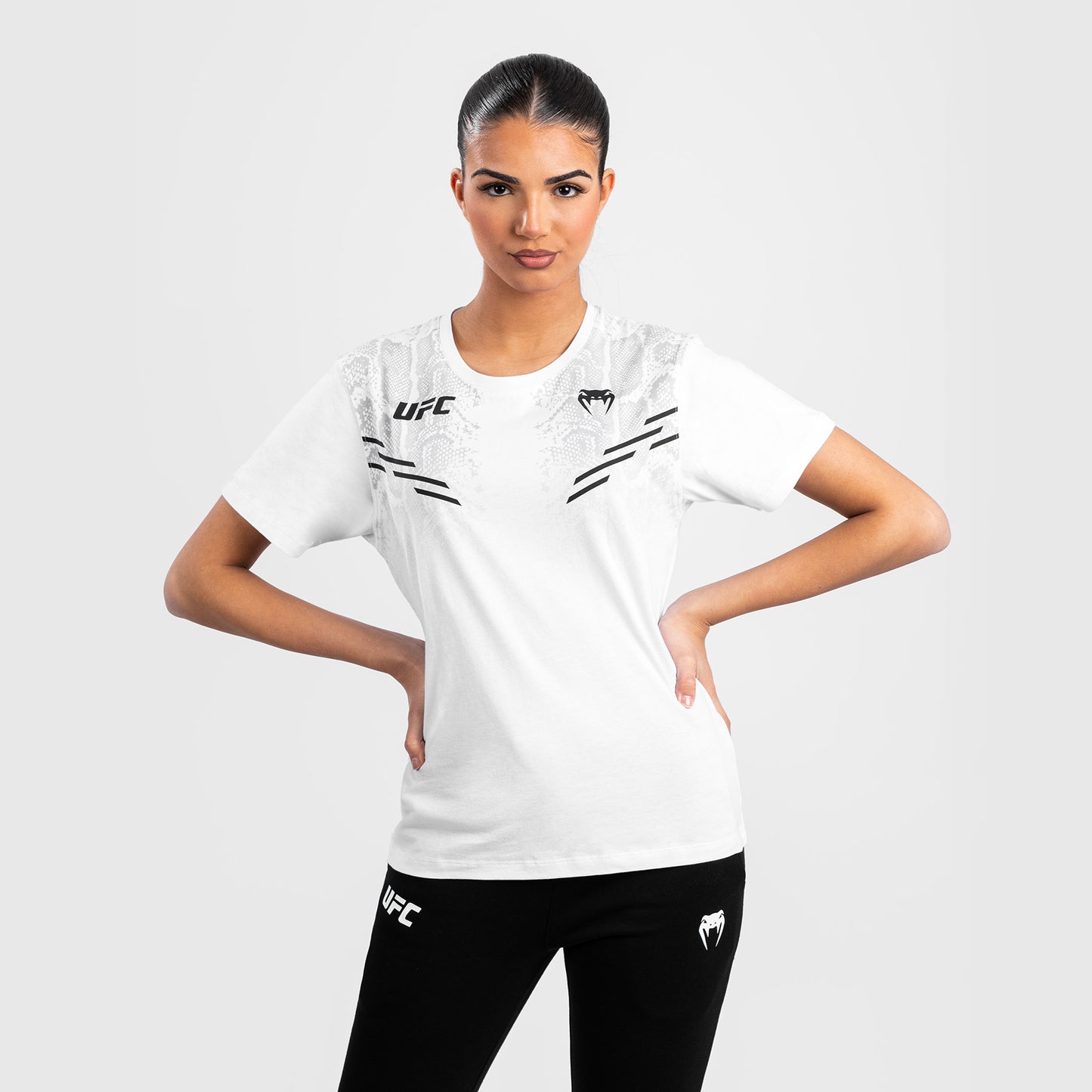 UFC Adrenaline by Venum Replica Camiseta manga corta para Mujer - Blanca