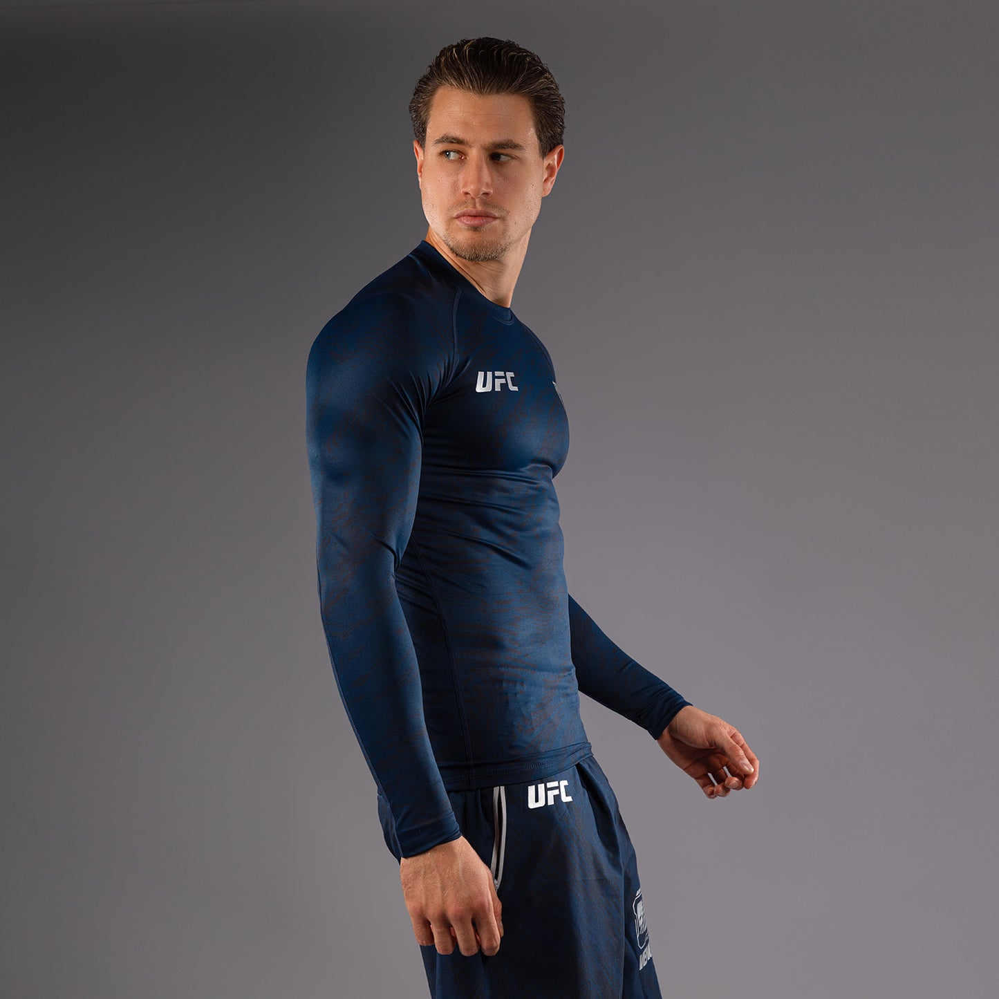 UFC Fusion by Venum Fight Week Rashguard de Manga Larga de Rendimiento para Hombre - Azul oceánico