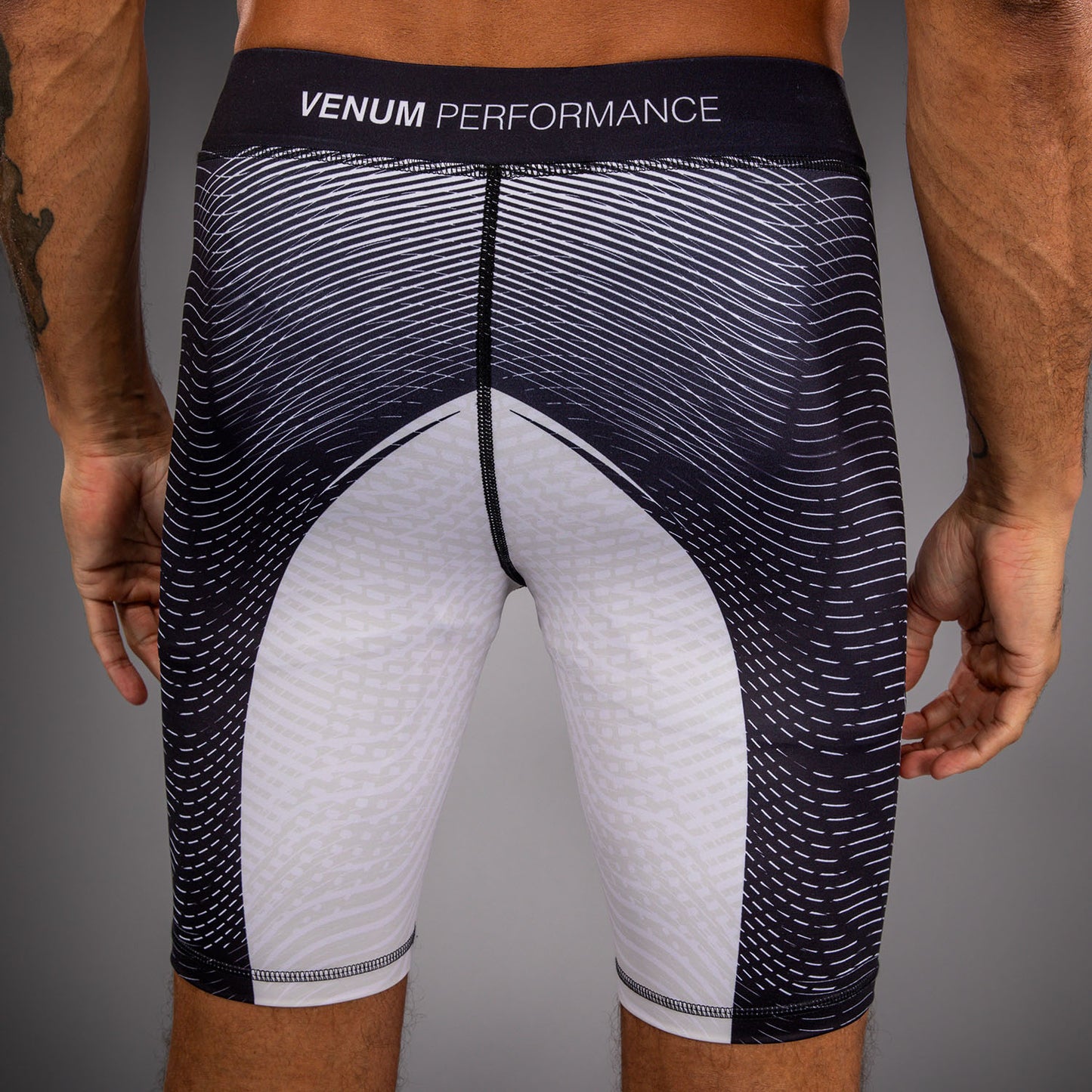 Venum Galactic 3.0 Pantalón Corto de Compresión - Blanco Hueso/Negro