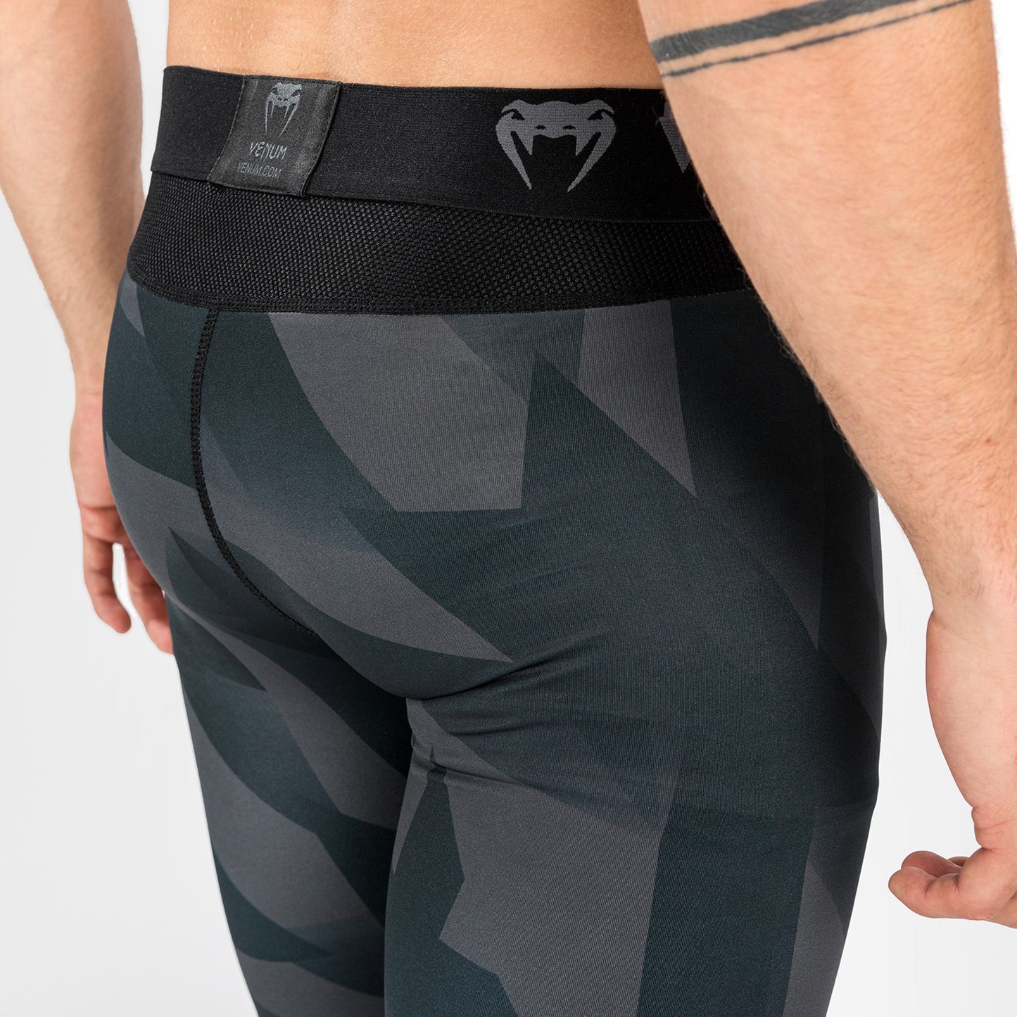 Pantalones de Compresión Venum Razor - Negro/Dorado