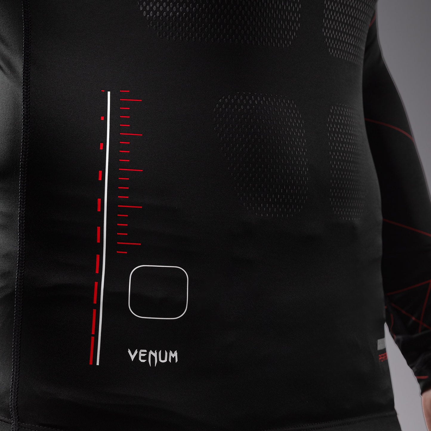 Venum Tactical XT Lycra de manga larga para hombre - Negro/Rojo fuego