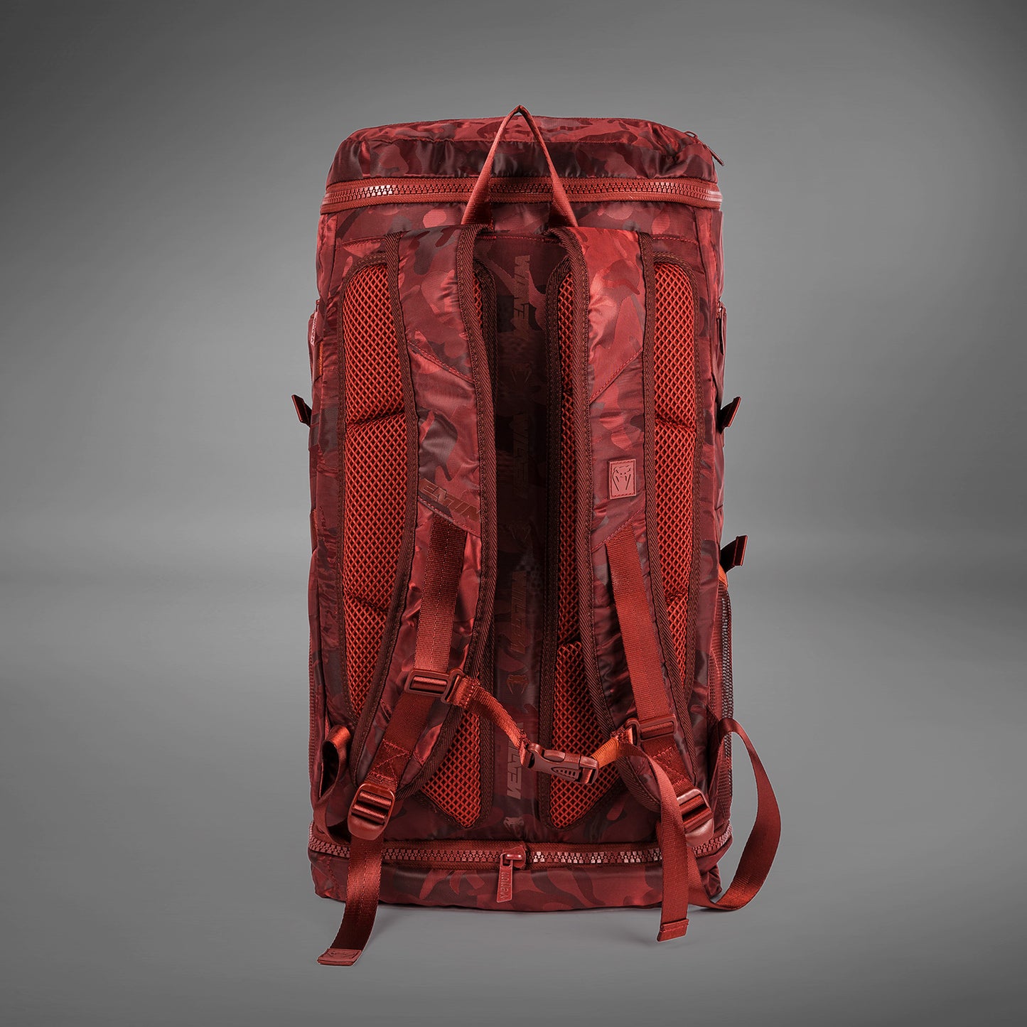 Mochila Venum Challenger Xtrem – Camuflaje/Burdeos