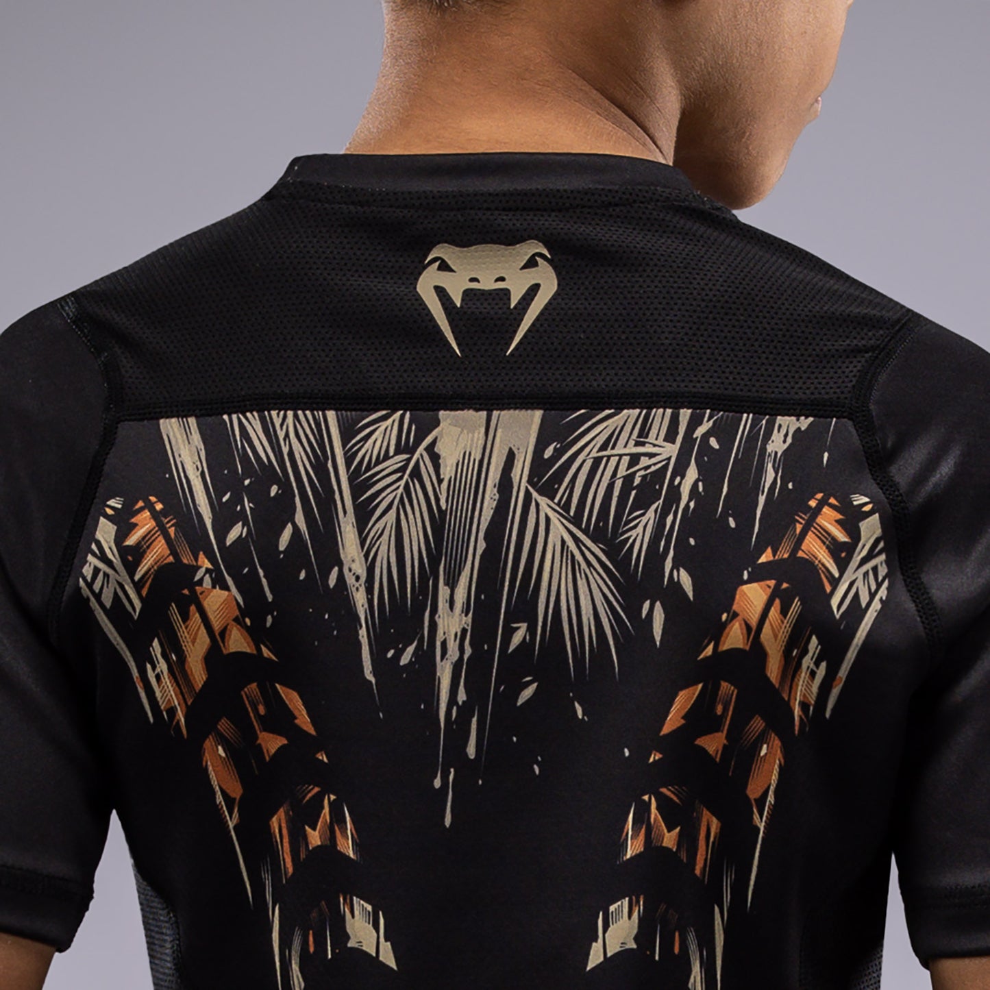 Venum Tiger Camiseta Rashguard de Manga Corta para Niños - Negro/Naranja Neón