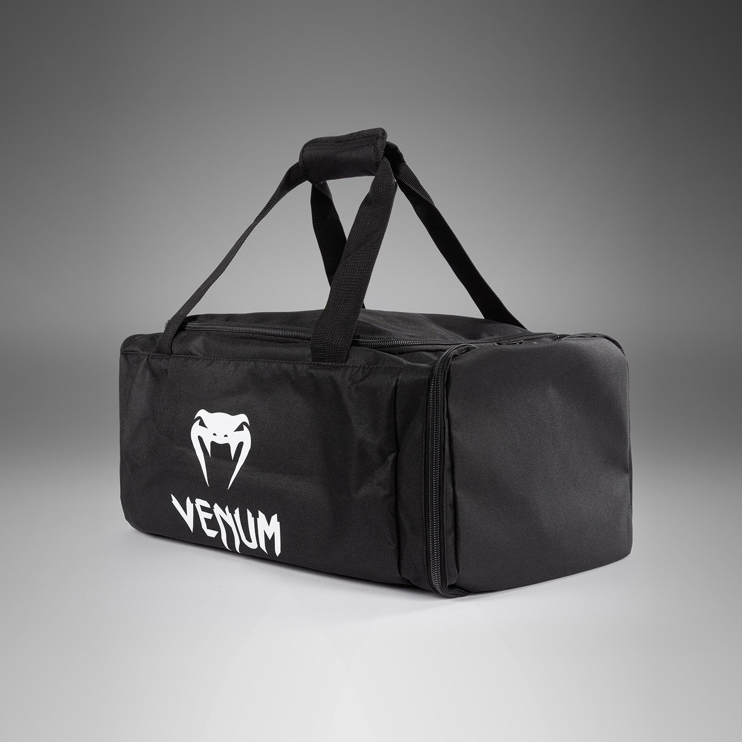 Venum Essential Bolsa Deportiva (26L) - Negro