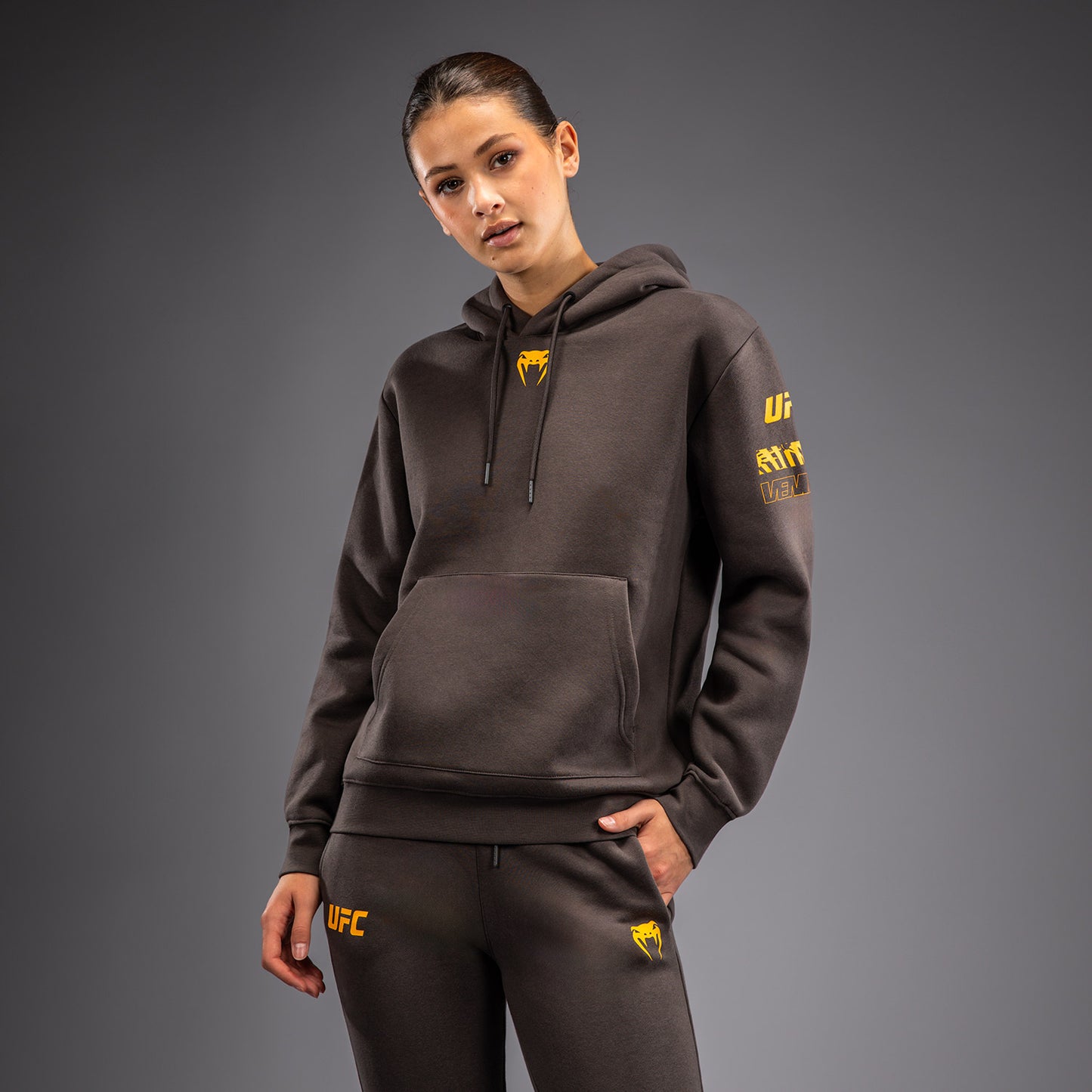 UFC Fusion by Venum Fight Week Sudadera con Capucha para Mujer - Solid Marrón tierra
