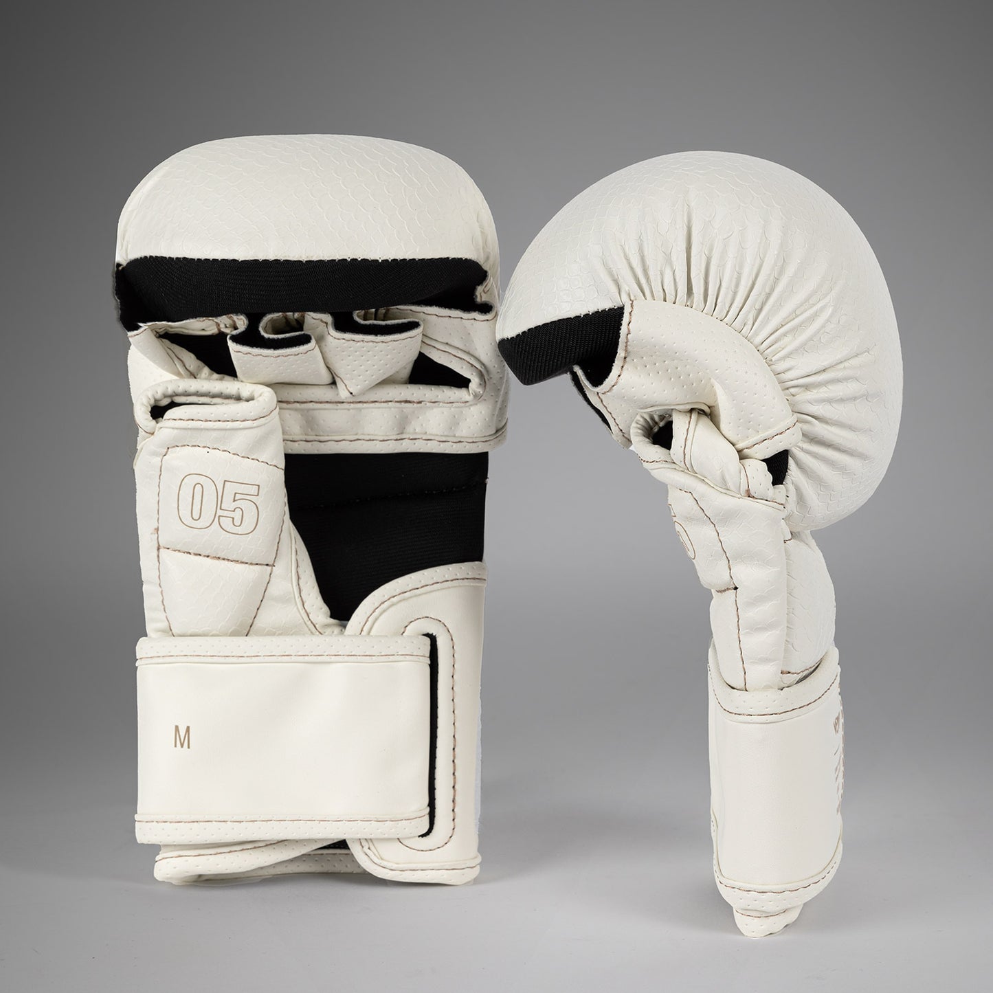 Venum Impact Evo Scales Guantes de Sparring MMA – Marfil