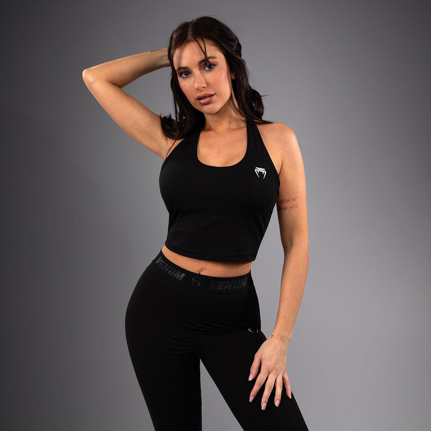 Venum Elevate Sujetador deportivo largo para mujer - Negro