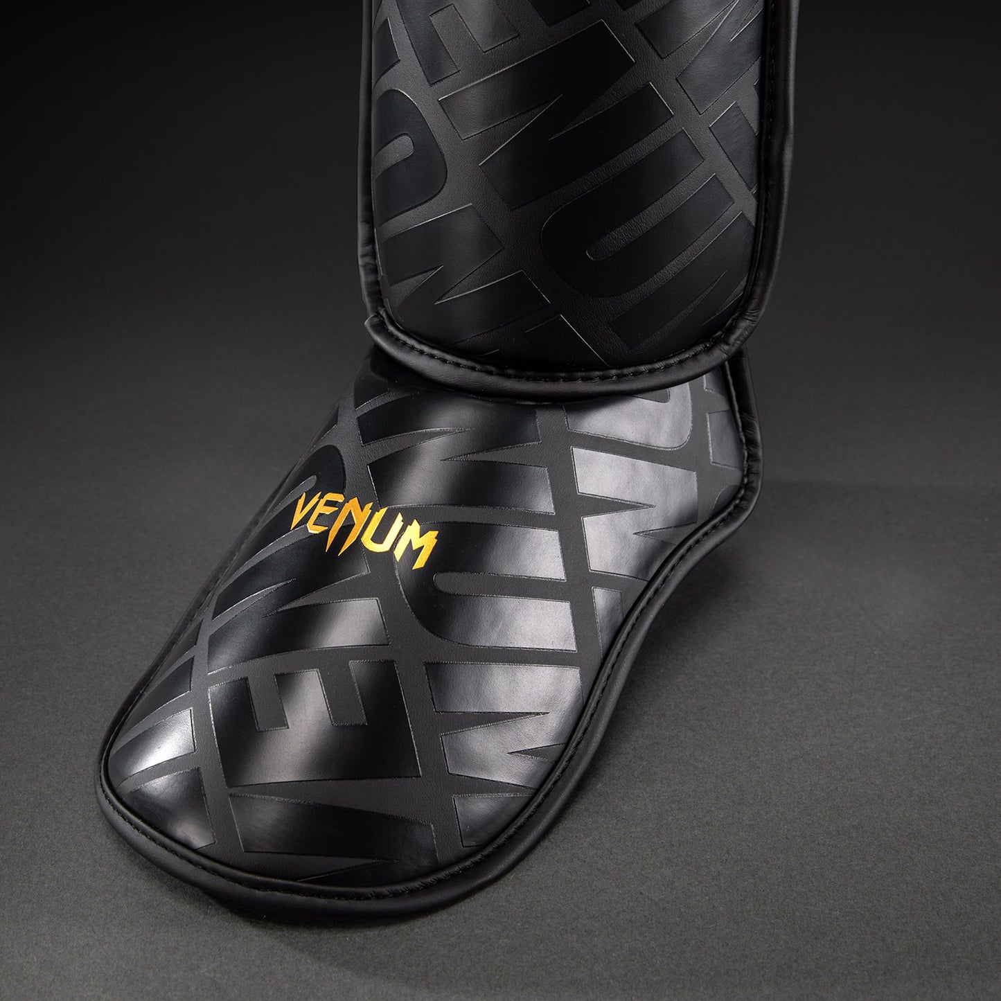 Venum Contender 1.5 XT 3D Espinilleras - Negro/Oro