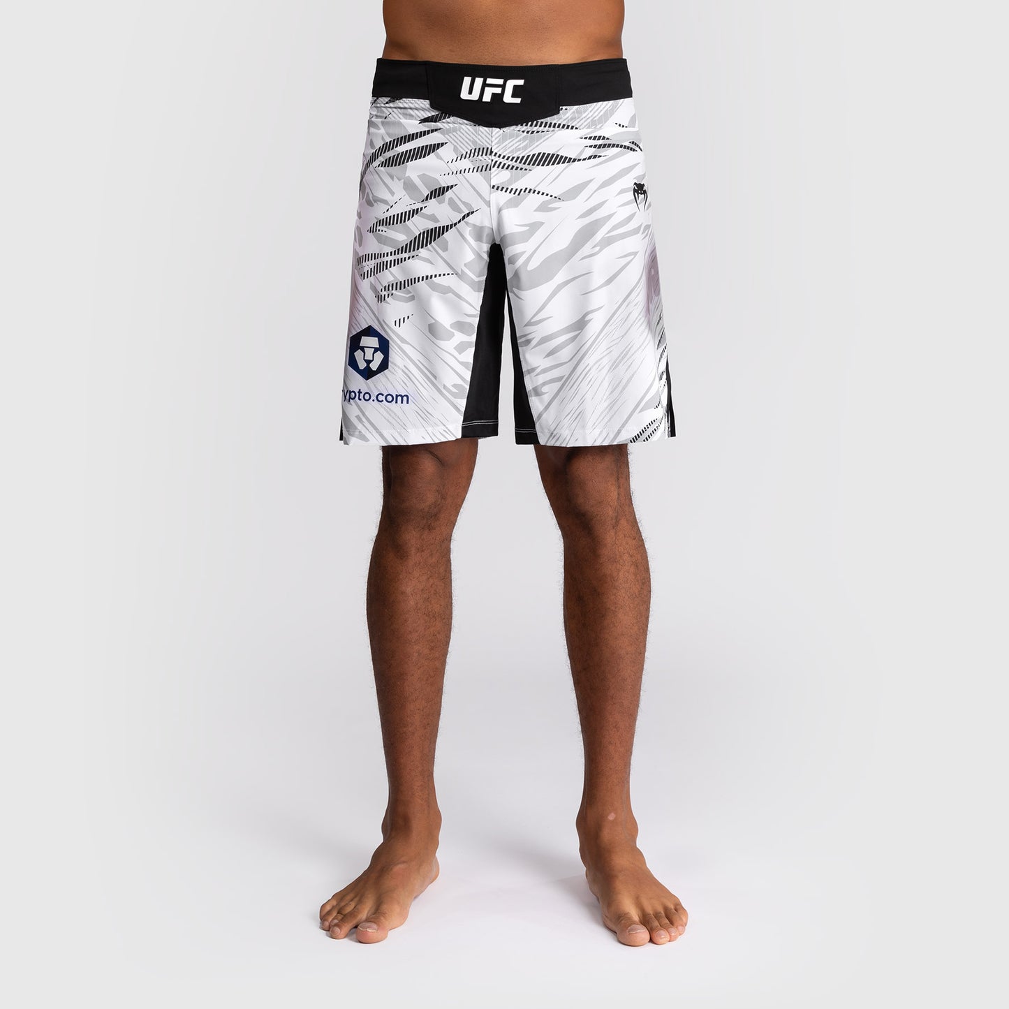 UFC Fusion by Venum Personalizados Authentic Fight Night Shorts de Lucha para Hombre - Ajuste Largo - Blanco