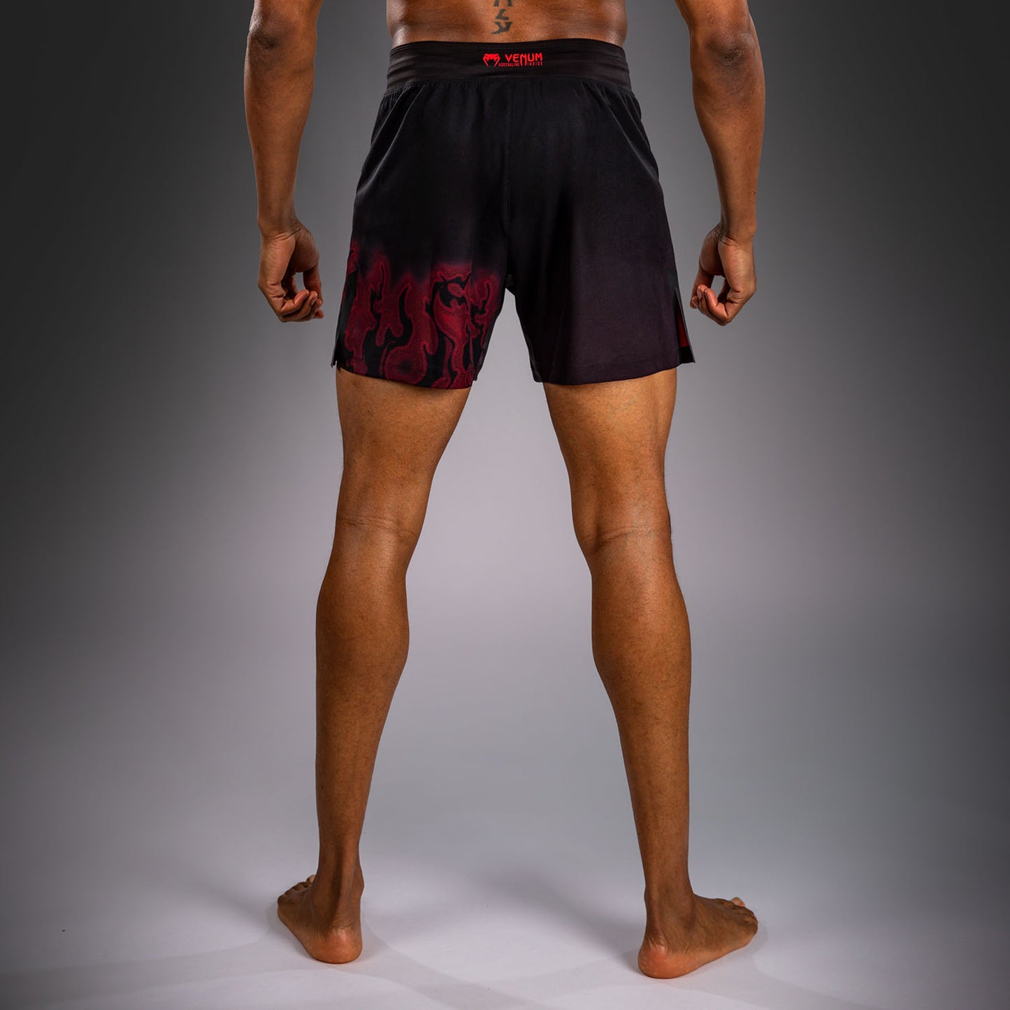 Venum Spectre Short de Combate – Negro/Rojo