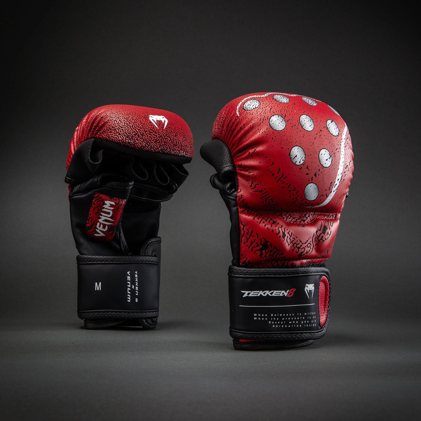 Venum x TEKKEN 8 Guantes de sparring Kazuya - Rojo/Negro
