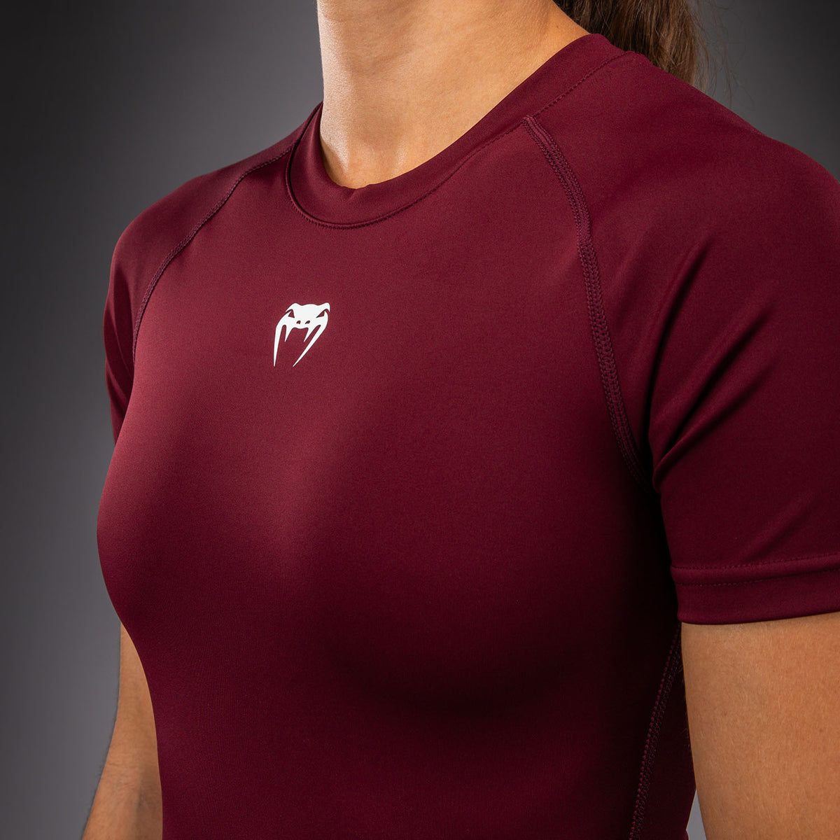 Venum Aero XT Rashguard de Manga Corta - Ciruela
