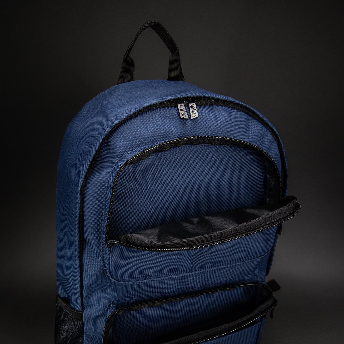 Venum Essential Bolsa de Deporte (24 L) - Azul Marino