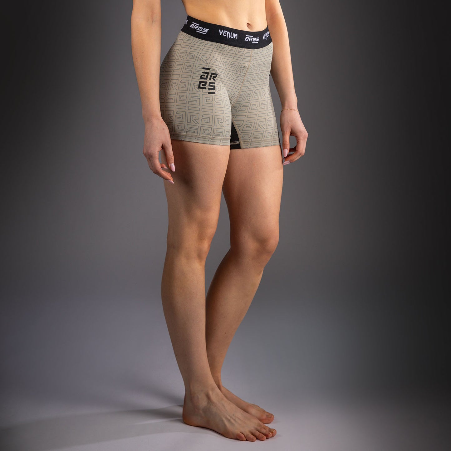 Venum Ares 2.0 Short de Entrenamiento Para Mujer – Arena