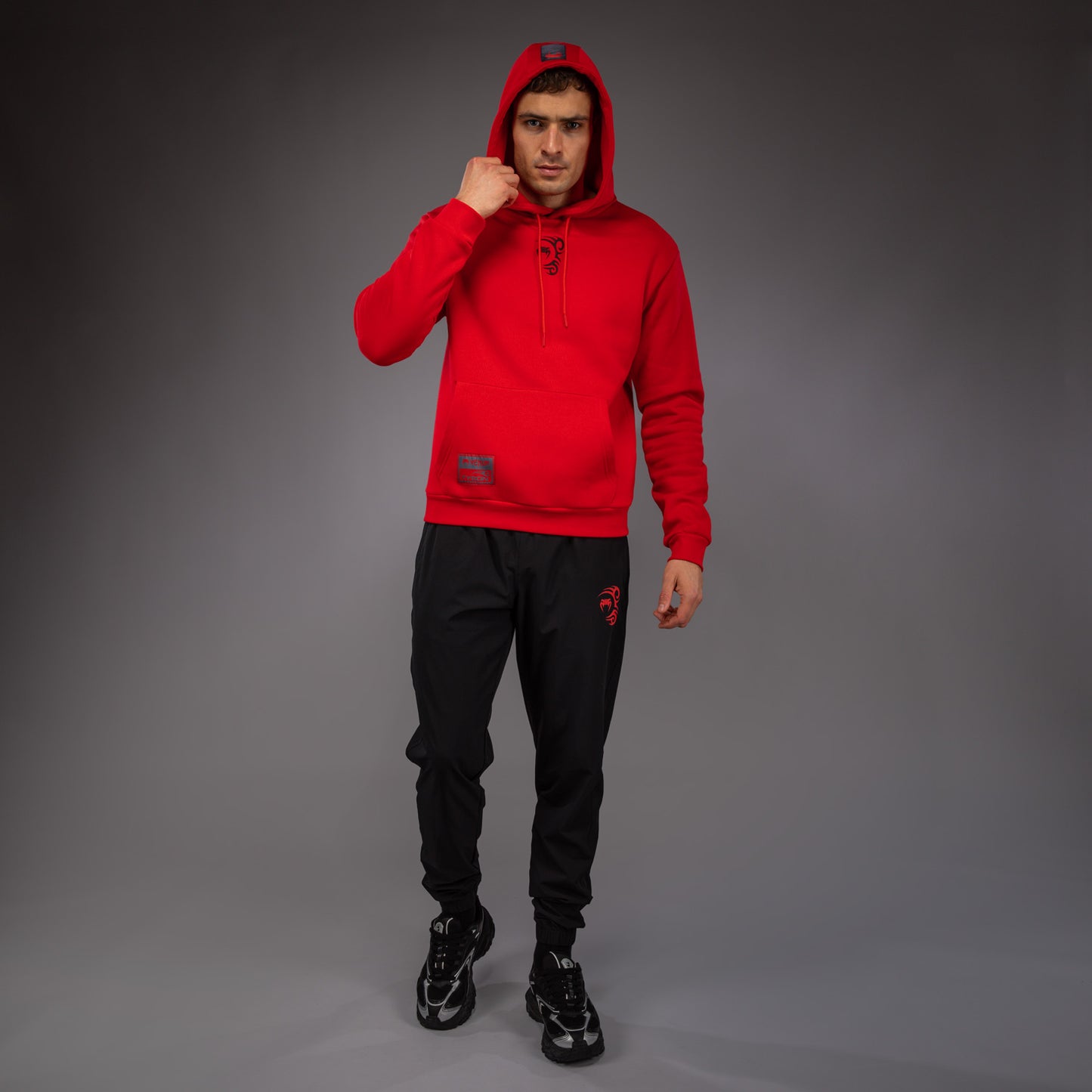 Venum x Mike Tyson Tiger Sudadera con Capucha - Rojo Intenso/Negro Profundo