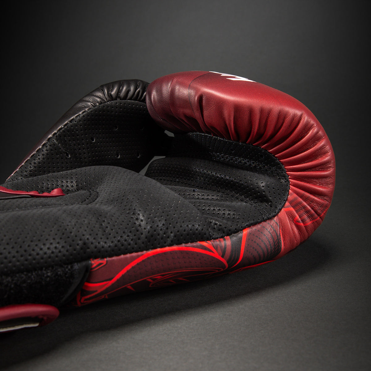 Venum Crimson Viper 2.0 Impact Guantes de boxeo - Negro/Rojo