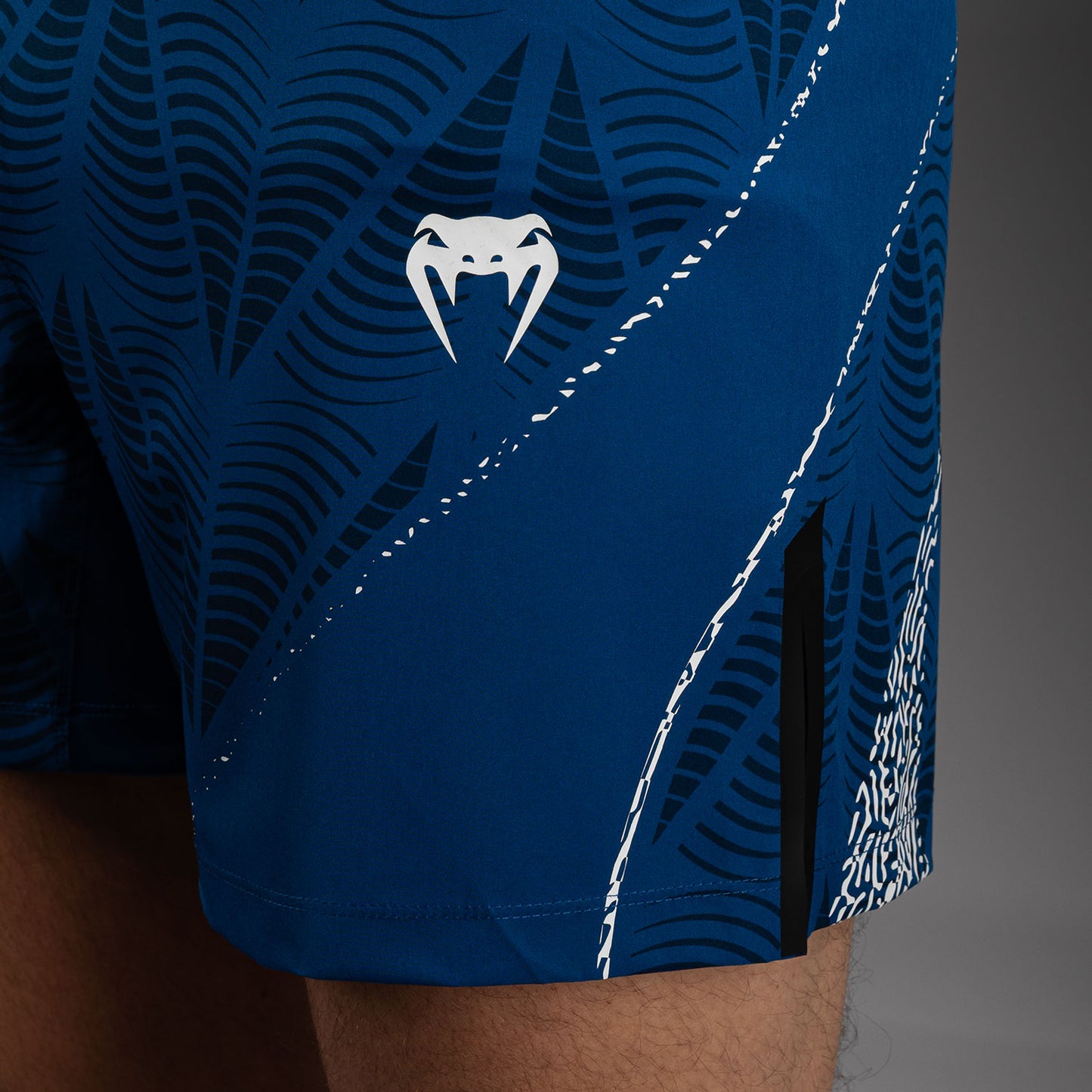 UFC Zenith by Venum Authentic Fight Night Short de pelea ajuste corto Hombre Personalizado - Azul