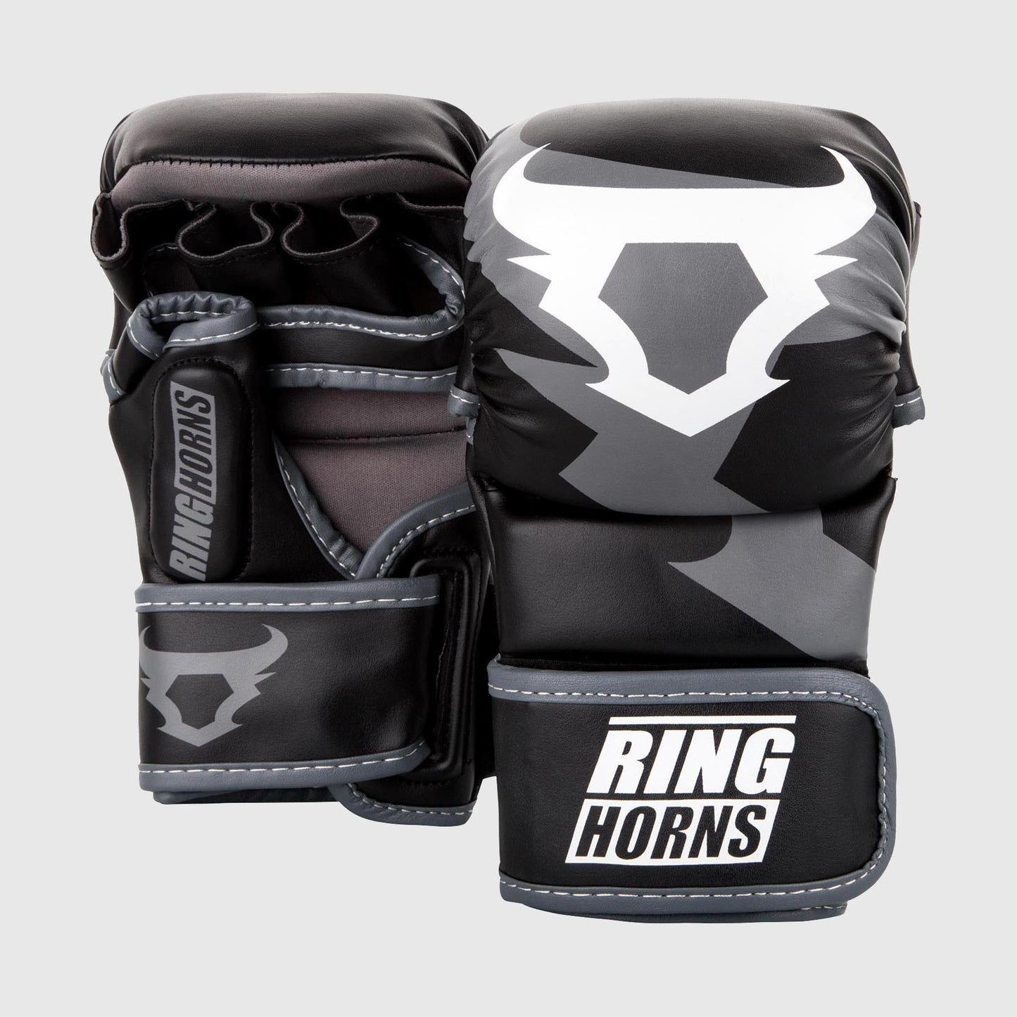 Ringhorns Charger by Venum Guantes de sparring MMA - Negro