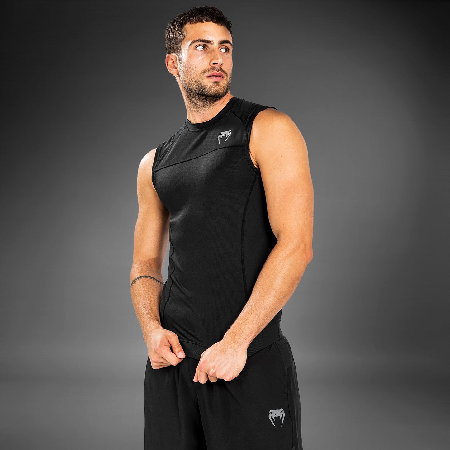 Rashguard sin mangas Venum G-Fit Air - Negro