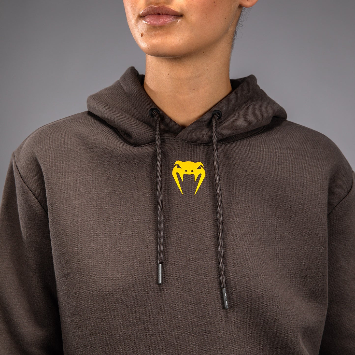 UFC Fusion by Venum Fight Week Sudadera con Capucha para Mujer - Solid Marrón tierra