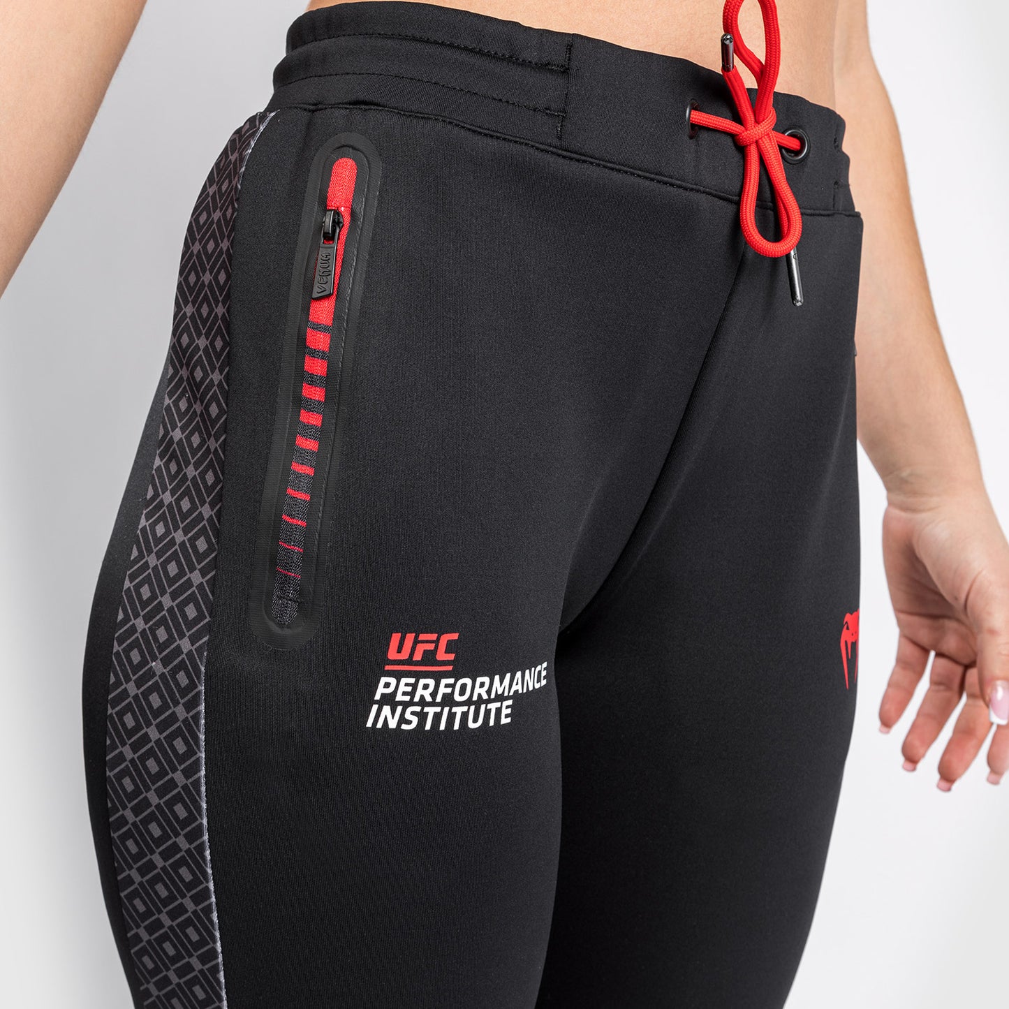 Pantalones de Chándal Venum UFC Performance Institute - Para mujer - Negro/Rojo