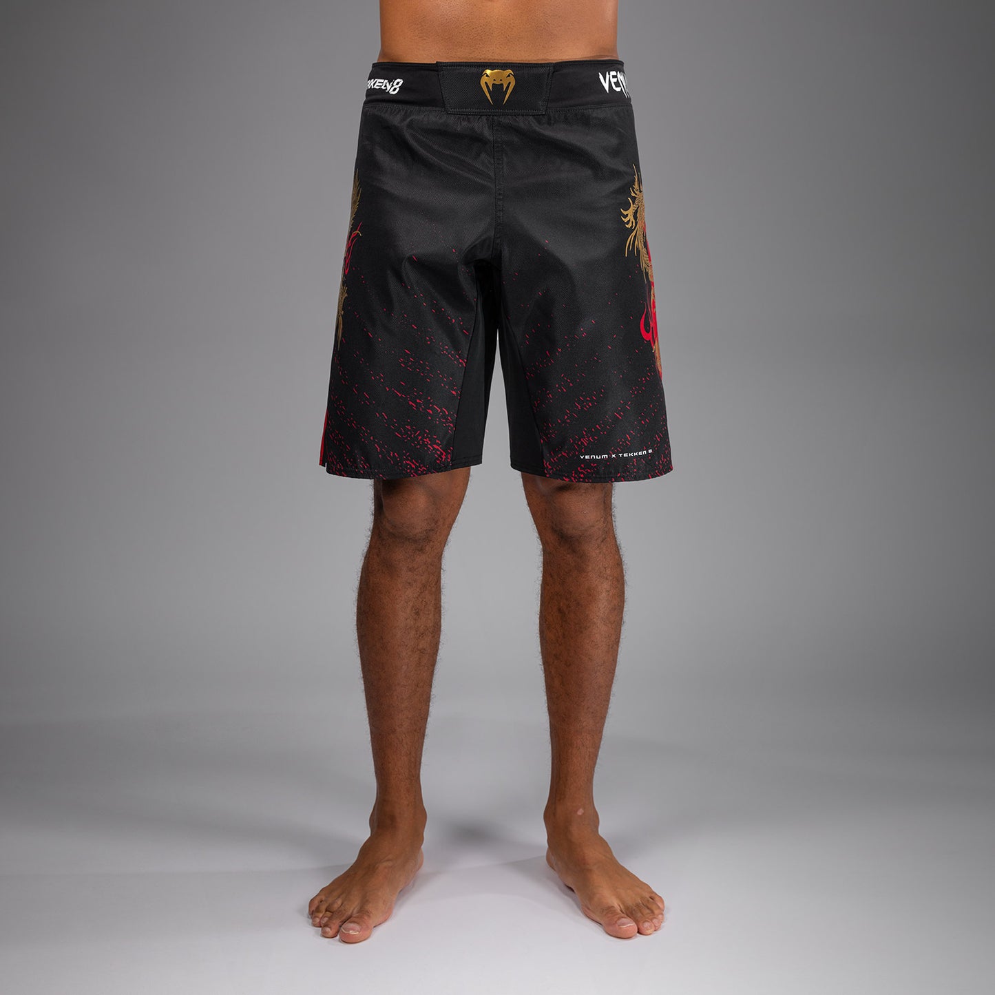 Venum x TEKKEN 8 - Marshall Law Pantalones de Lucha - Negro/Rojo/Dorado