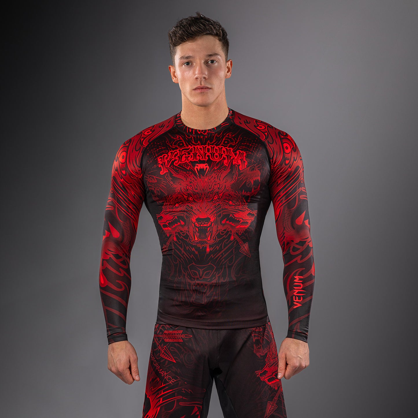 Venum Wolf Atak Rashguard Manga Larga – Negro/Rojo