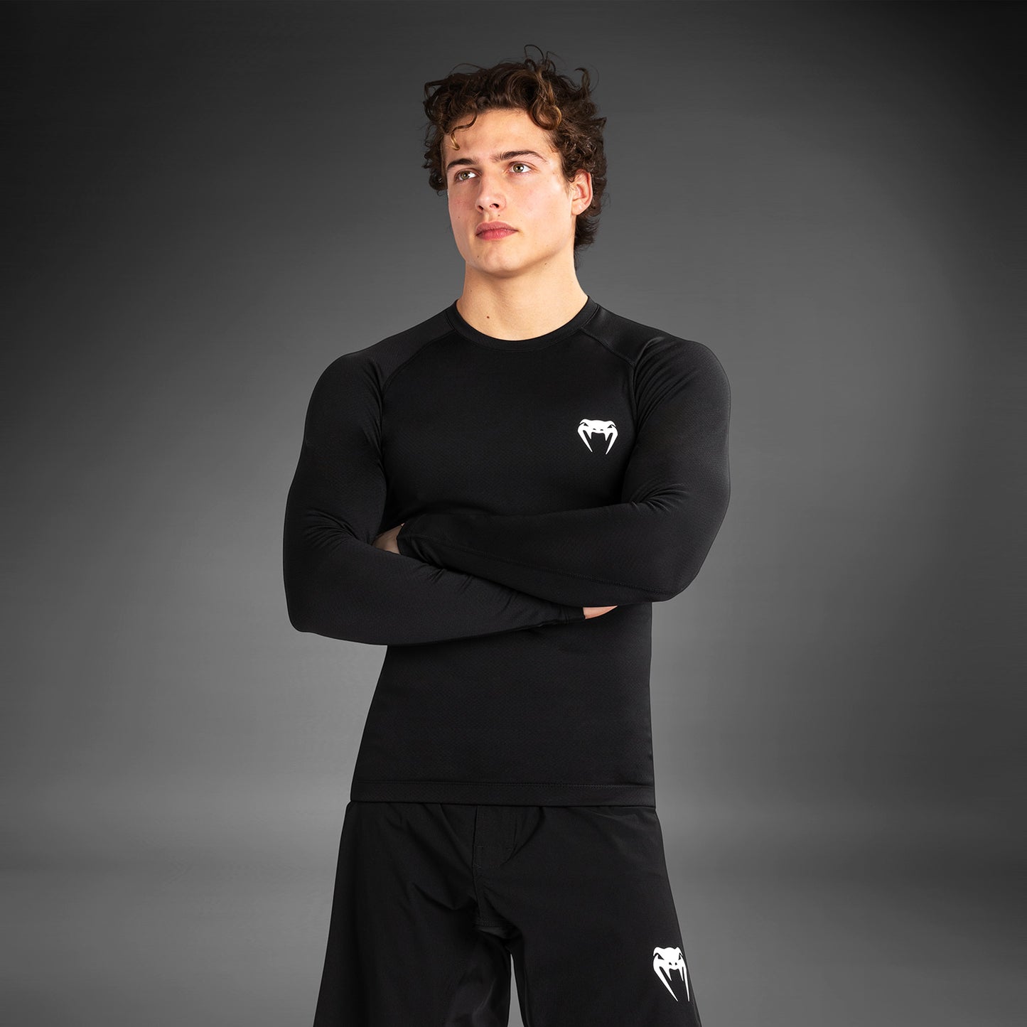 Venum Contender Lycra de manga larga para hombre - Negra/Blanca