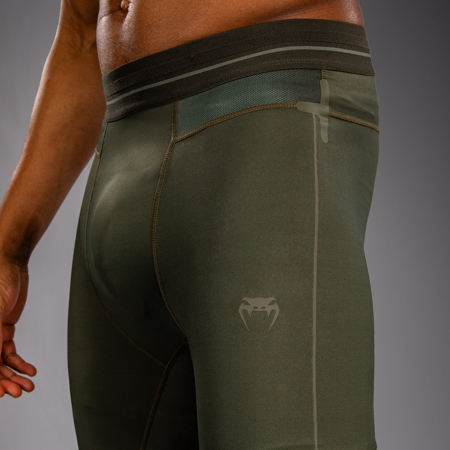 Venum Stealth Spats – Caqui/Verde Oscuro