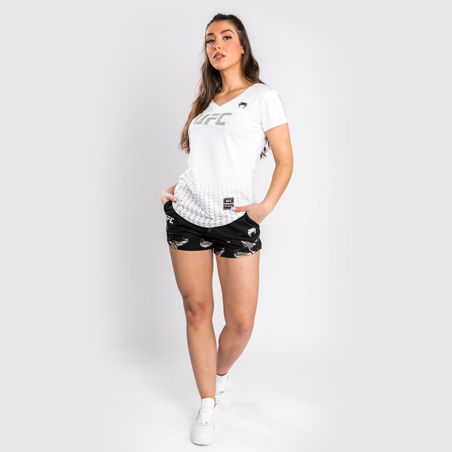 Camiseta UFC Venum Authentic Fight Week 2.0 - Para mujer - Blanco