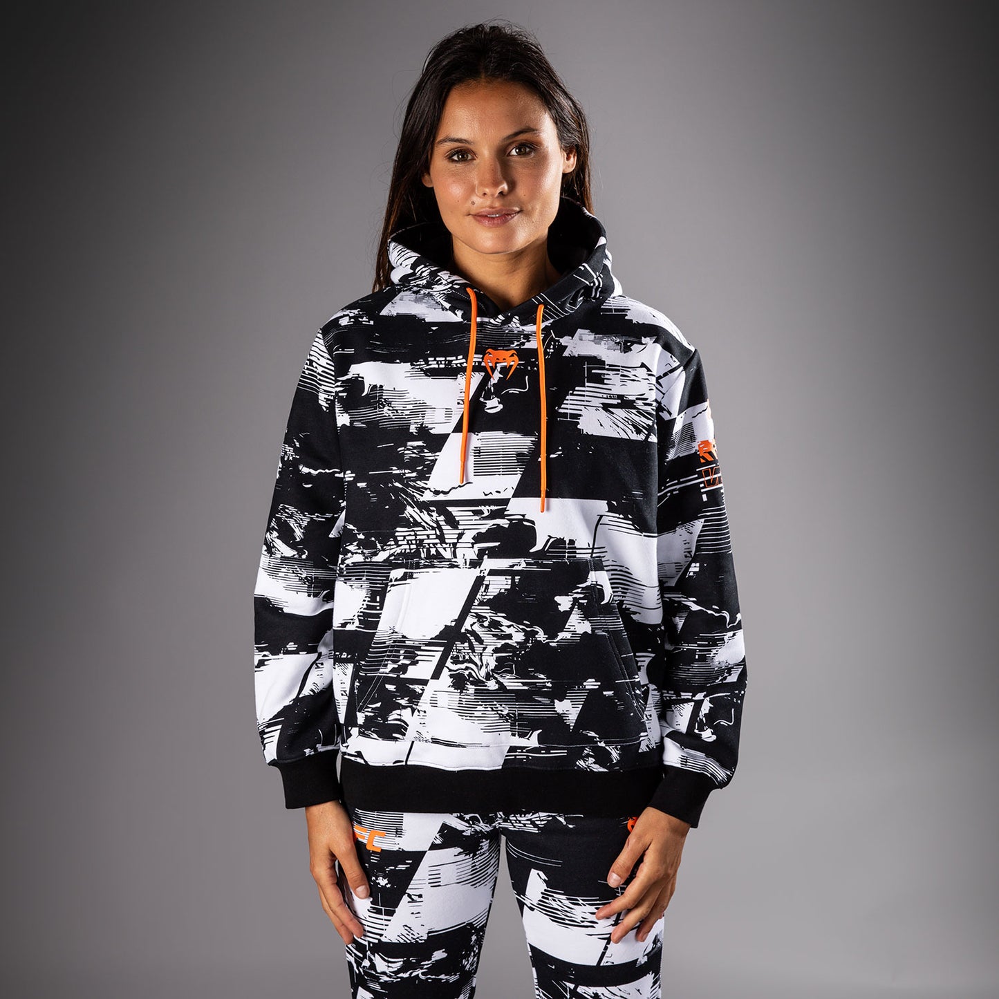 UFC Zenith by Venum Authentic Fight Week Sudadera Mujer - Blanco