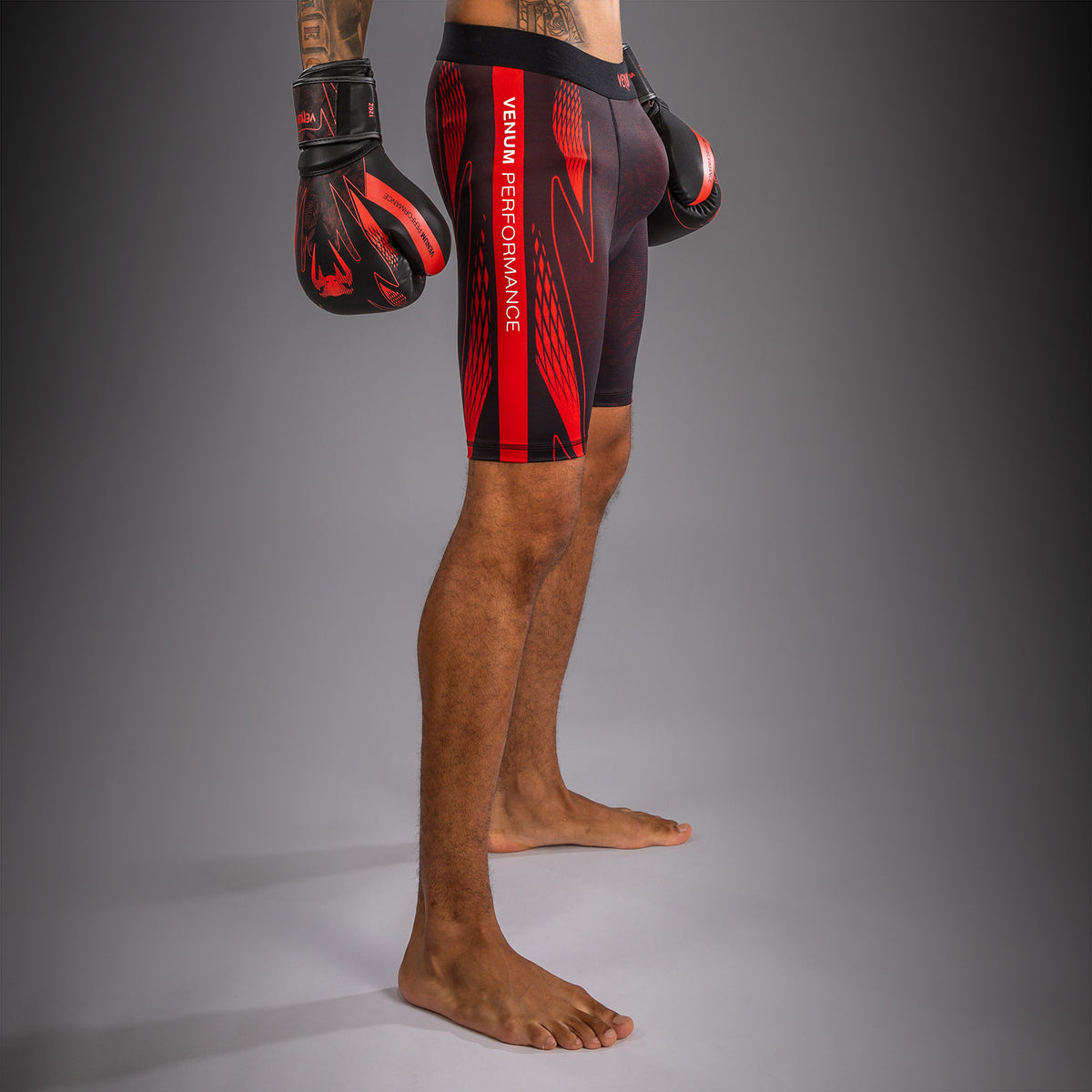 Venum Amazonia Reborn Pantalón corto de compresión - Negro/Rojo