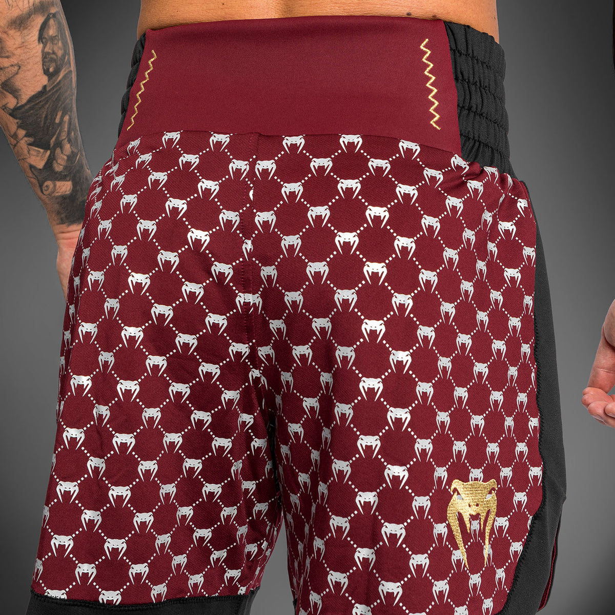 Shorts de Boxeo Venum Monogram - Negro/Borgoña