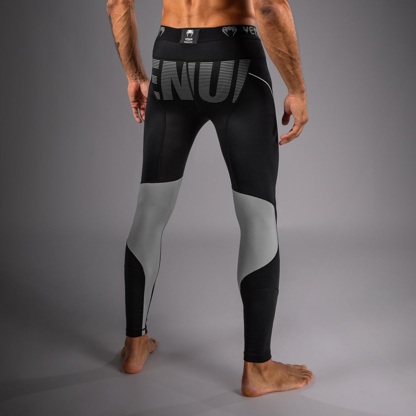 Venum Adrenaline Pantalones Compresores – Negro/Gris Plateado