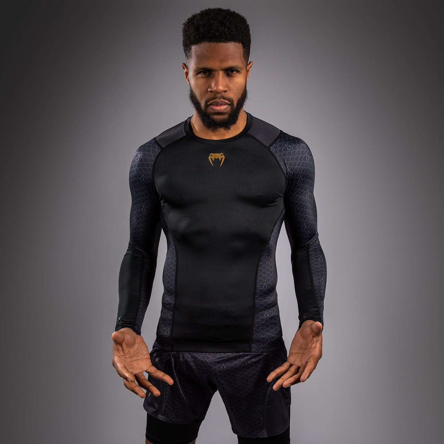 Venum x Assassin’s Creed Shadows Lycra de manga larga para hombre - Negra