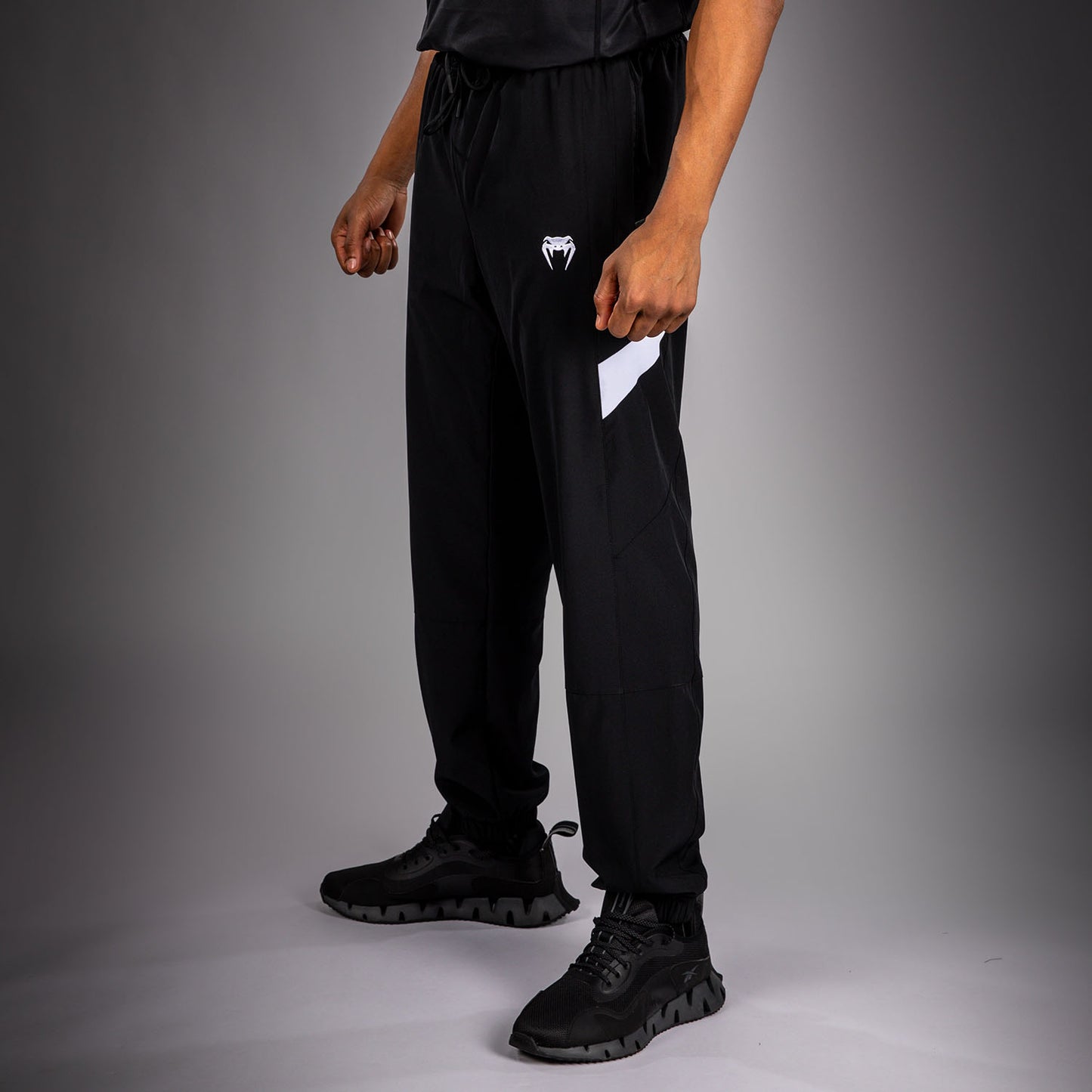 Venum Attack 90 Pantalón Jogger – Blanco/Negro