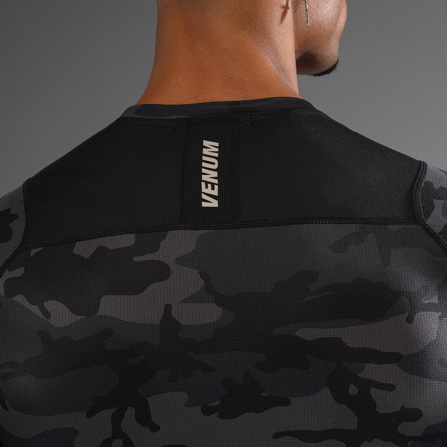 Venum G-Fit Air Rashguard de Manga Larga para Hombre - Camuflaje Urbano Digital