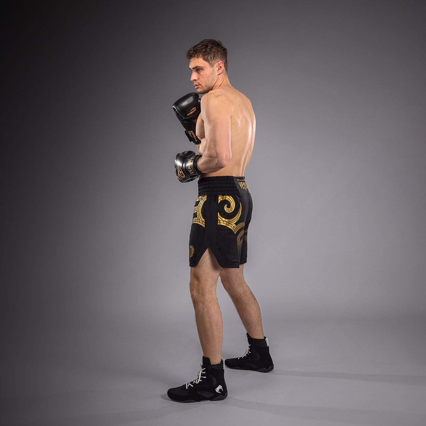 Venum x Mike Tyson Tiger Pantalón Corto de Boxeo Tiger - Negro/Oro