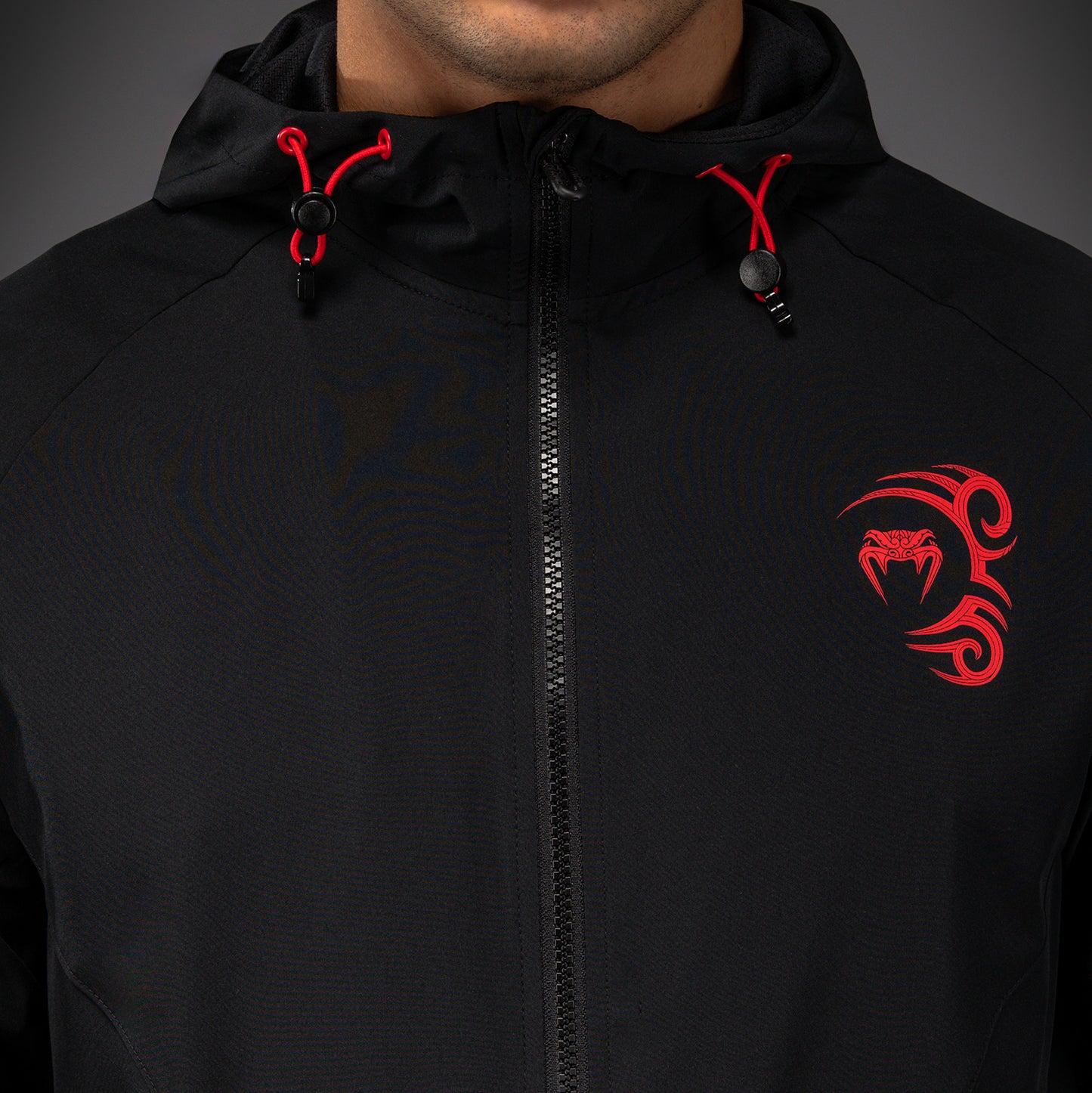 Venum x Mike Tyson Tiger Track Jacket - Negro Profundo/Rojo Intenso
