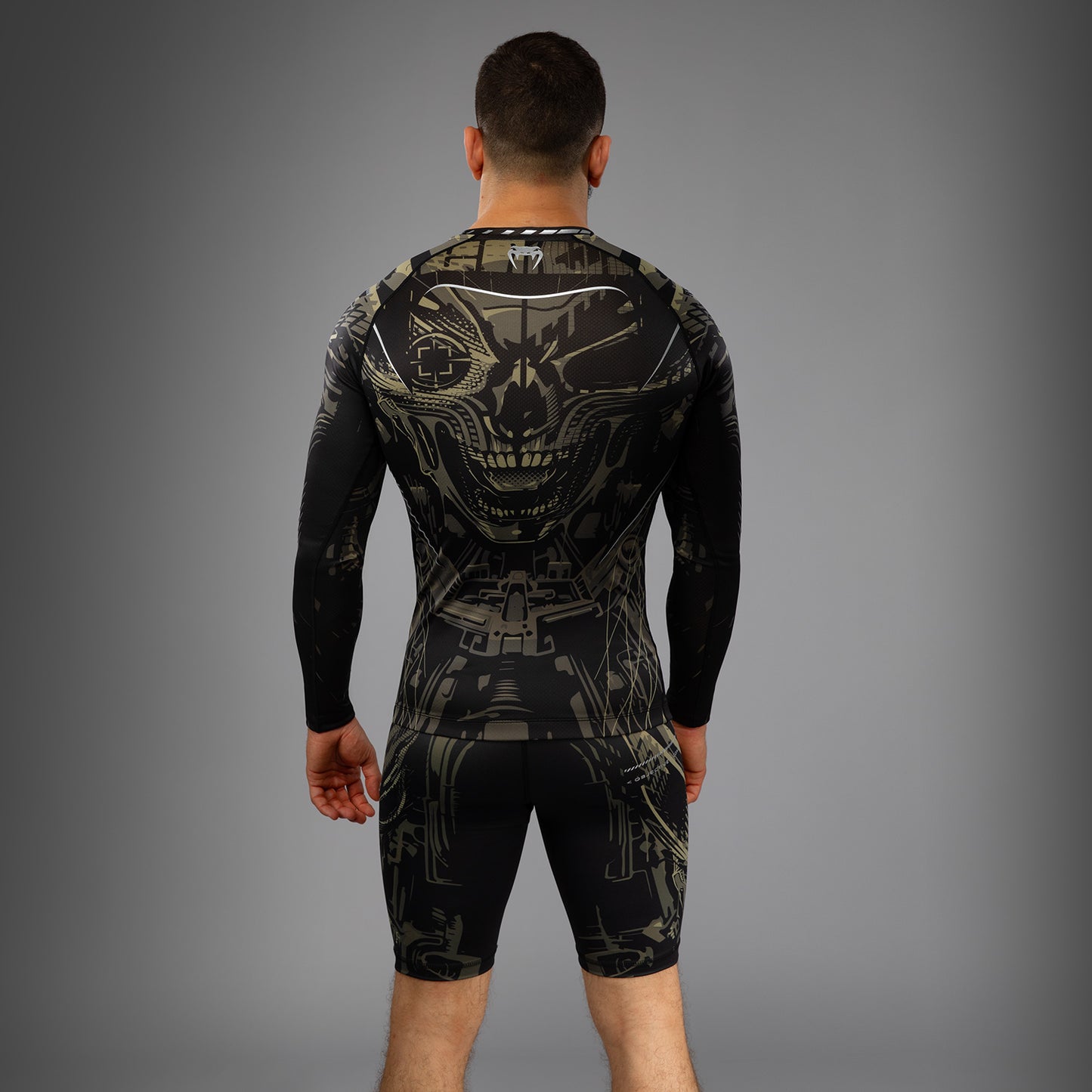 Venum Invader Camiseta de Manga Larga Rashguard - Negro/Sand
