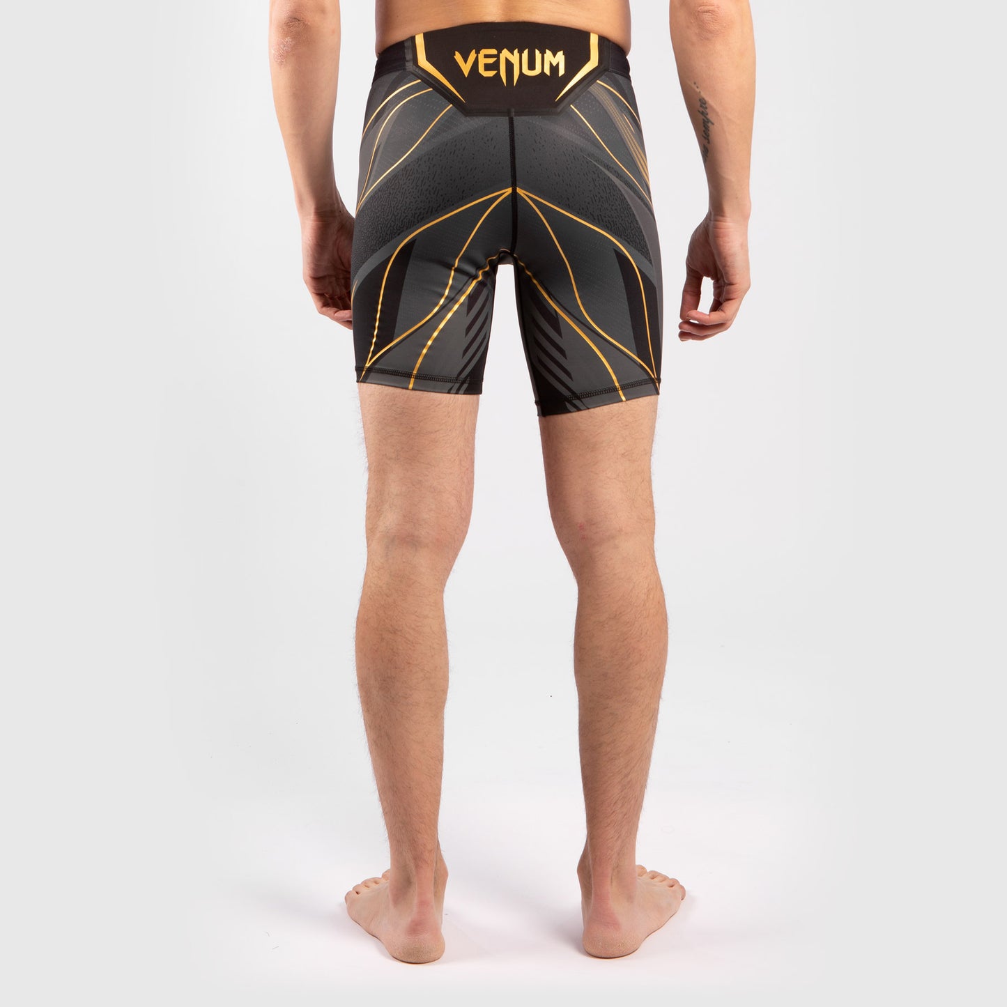 Pantalón De Vale Tudo UFC Venum Authentic Fight Night – Modelo Corto - Campeón