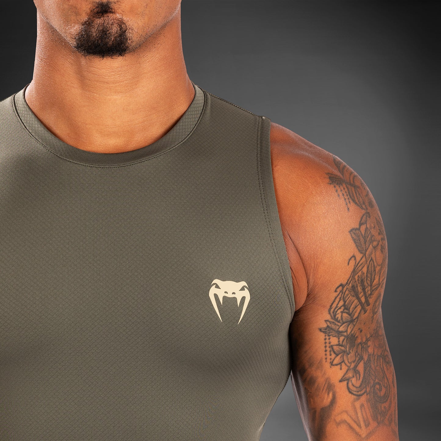 Venum Contender Lycra sin mangas para hombre - Caqui