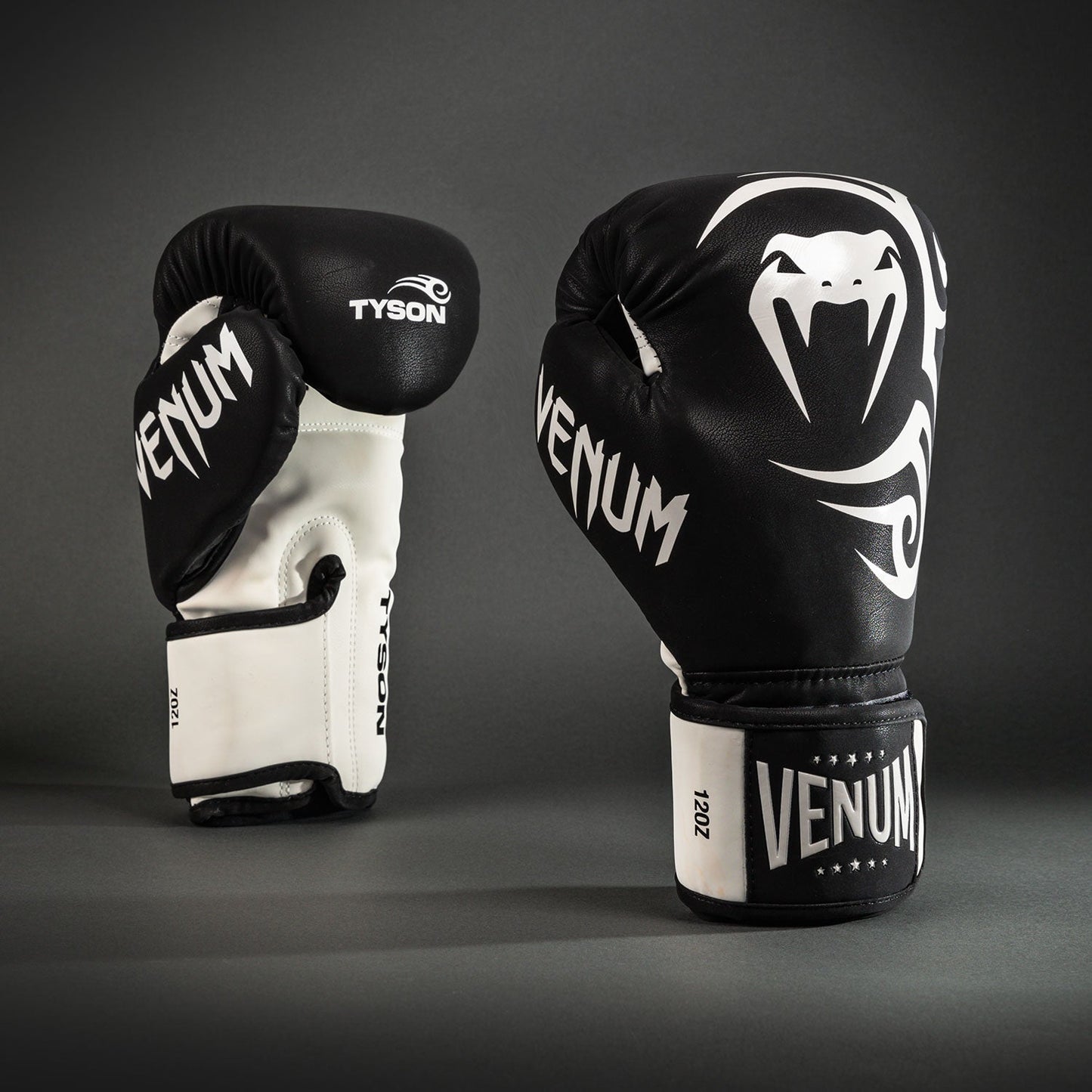 Venum Mike Tyson Replica Guantes de Boxeo - Negro Intenso/Blanco Óptico