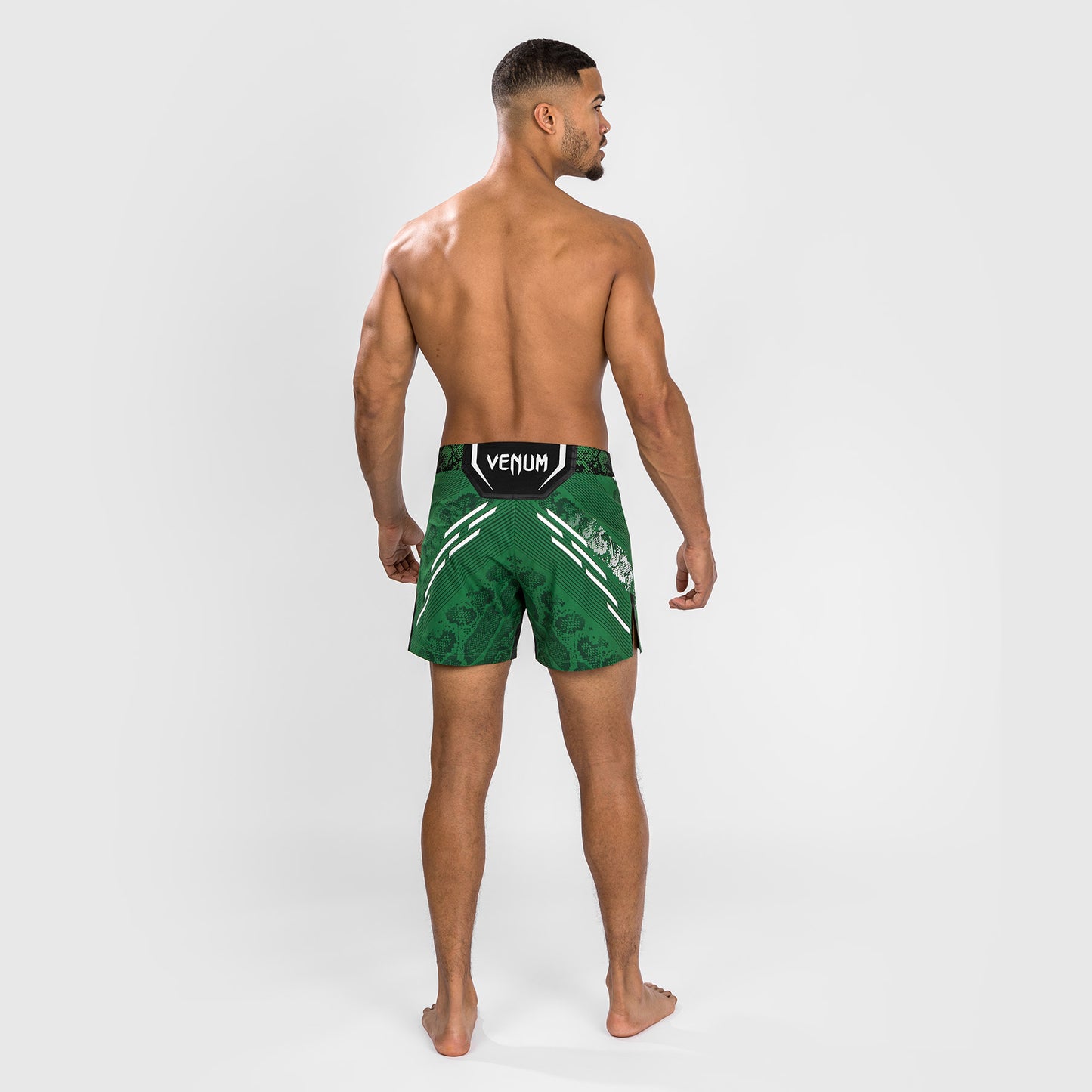 Pantalón Corto UFC Adrenaline by Venum Personalized Authentic Fight Night, Hombre - Corte Corto - Verde