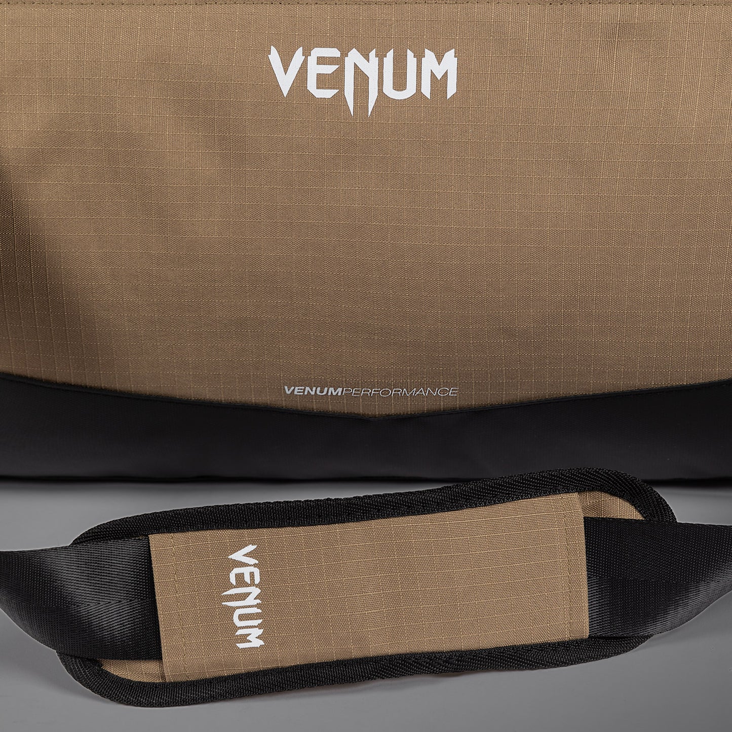 Venum Evo 2 XTrem Bolsa de Deporte Ripstop Duffle (55-63L) – Duna