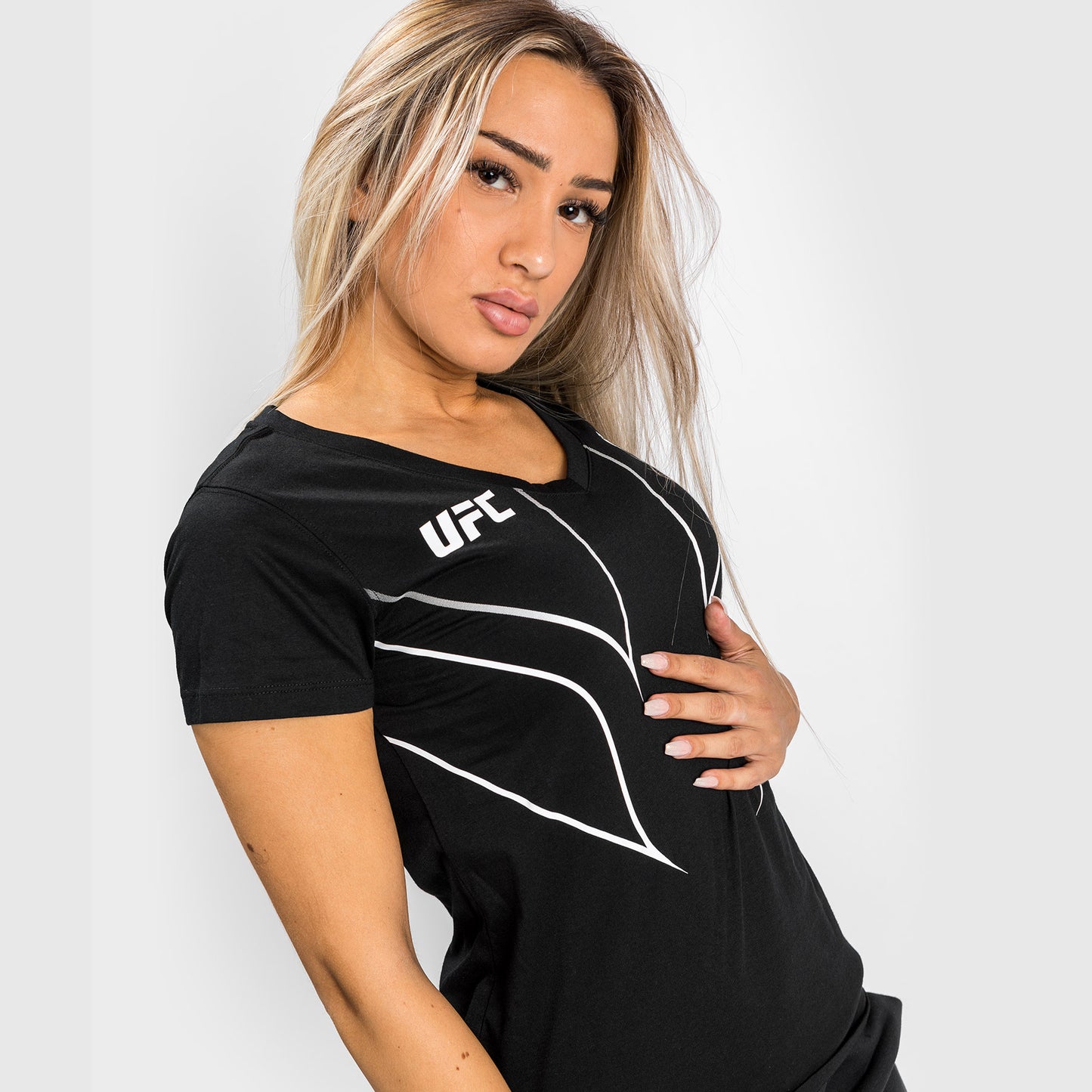 Camiseta de mujer UFC Venum Fight Night 2.0 Replica - Negra