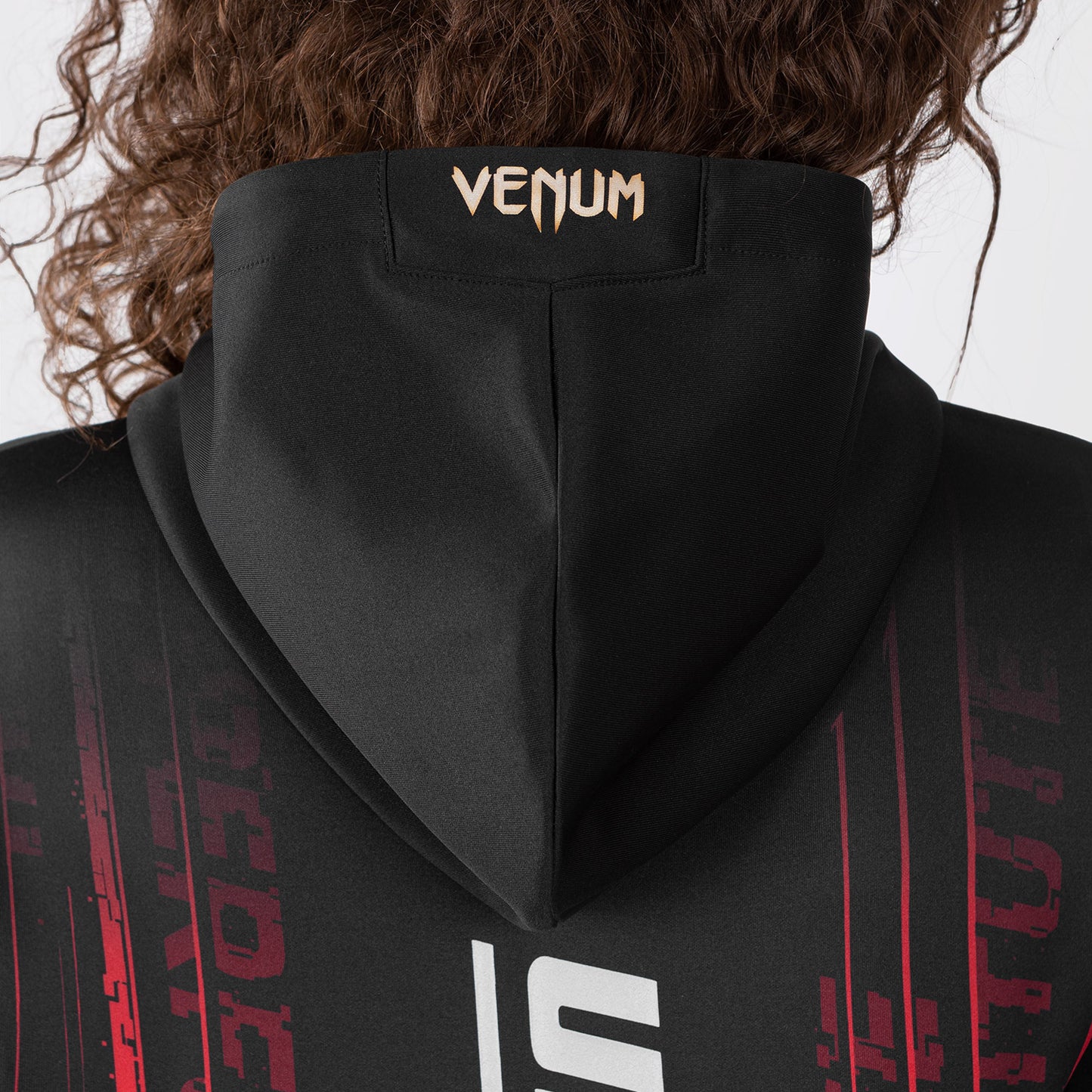 UFC Venum Performance Institute 2.0 Sudadera con Capucha para Mujer - Negro/Rojo