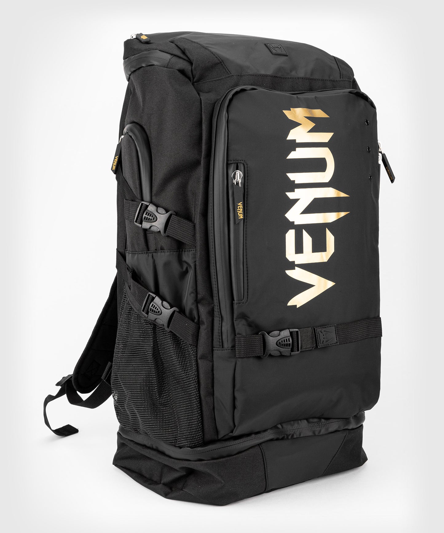 Mochila Venum Challenger Xtreme Evo - Negro/Dorado