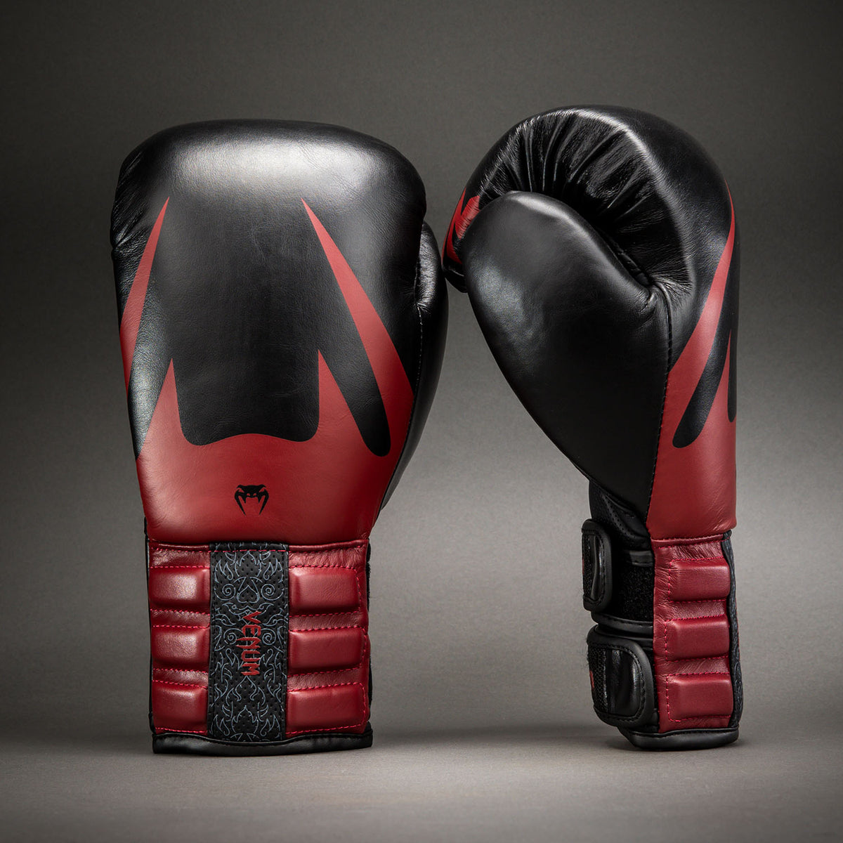 Venum Reverso Guantes de Boxeo – Negro/Rojo