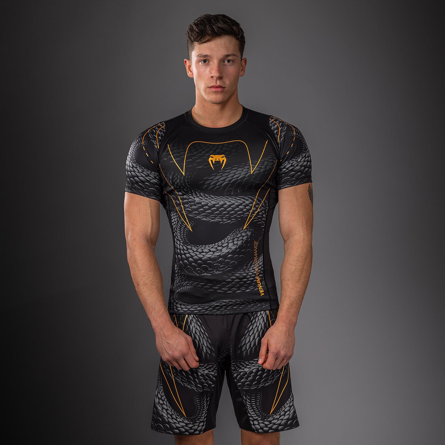 Venum Matupa Rashguard Manga Corta - Negro/Gris/Oro
